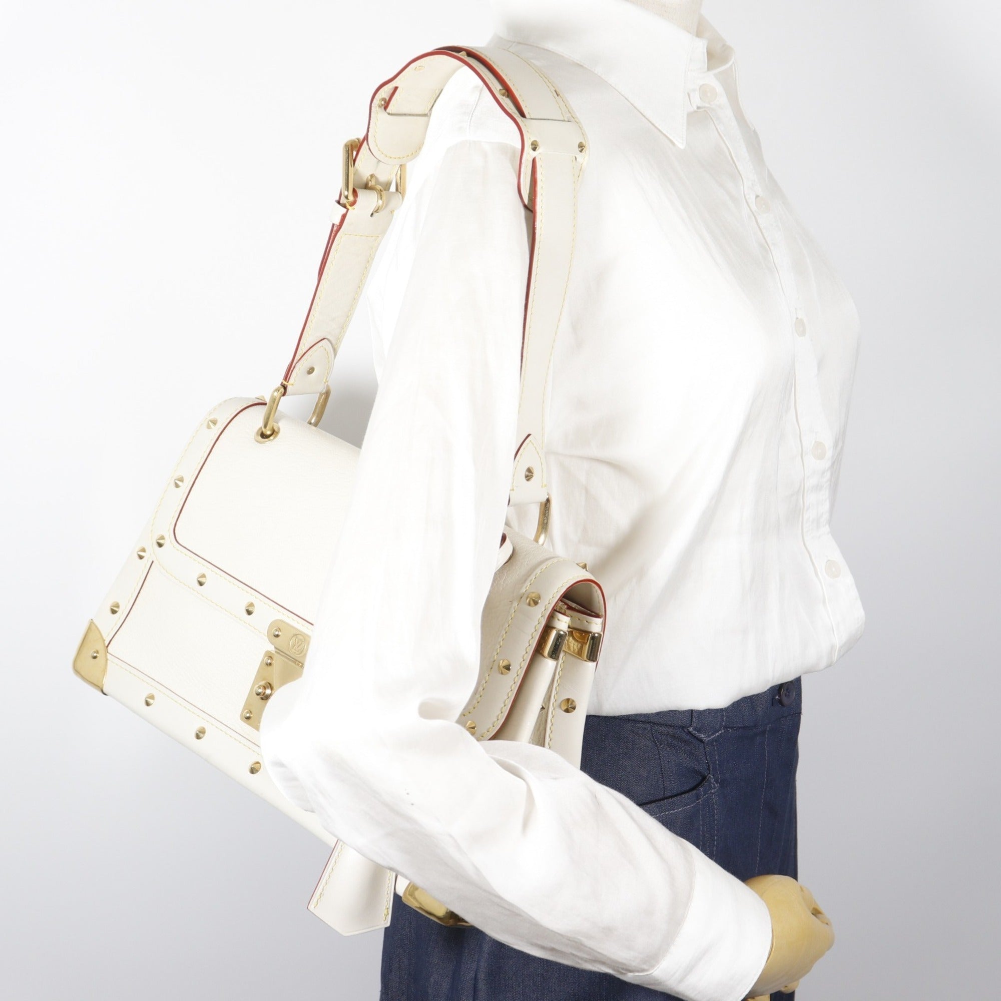 Louis Vuitton Blanc White Leather Shoulder Bag (Pre-Owned)