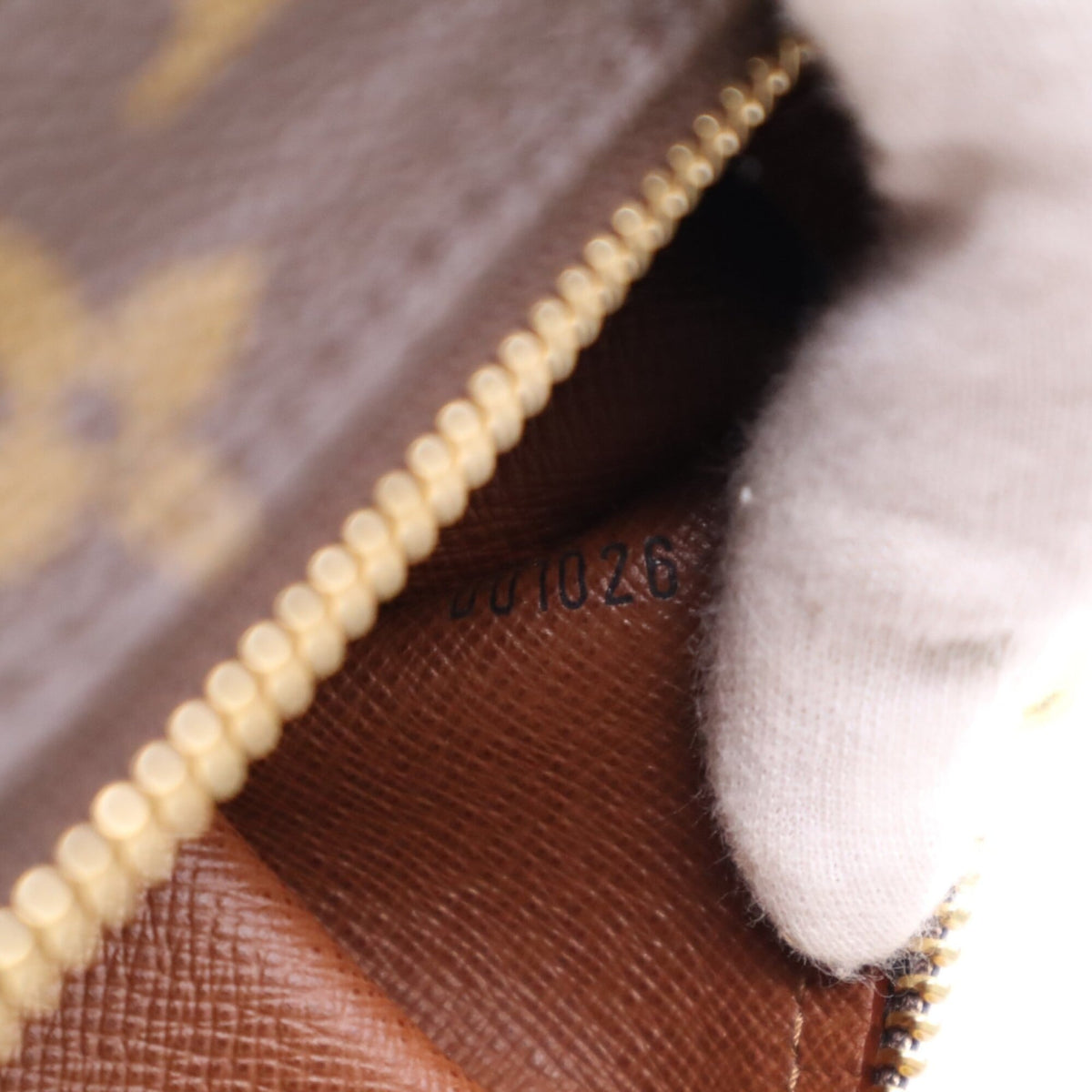 Louis Vuitton Monogram Beige Brown Coated Canvas Leather Handbag (Pre-Owned)