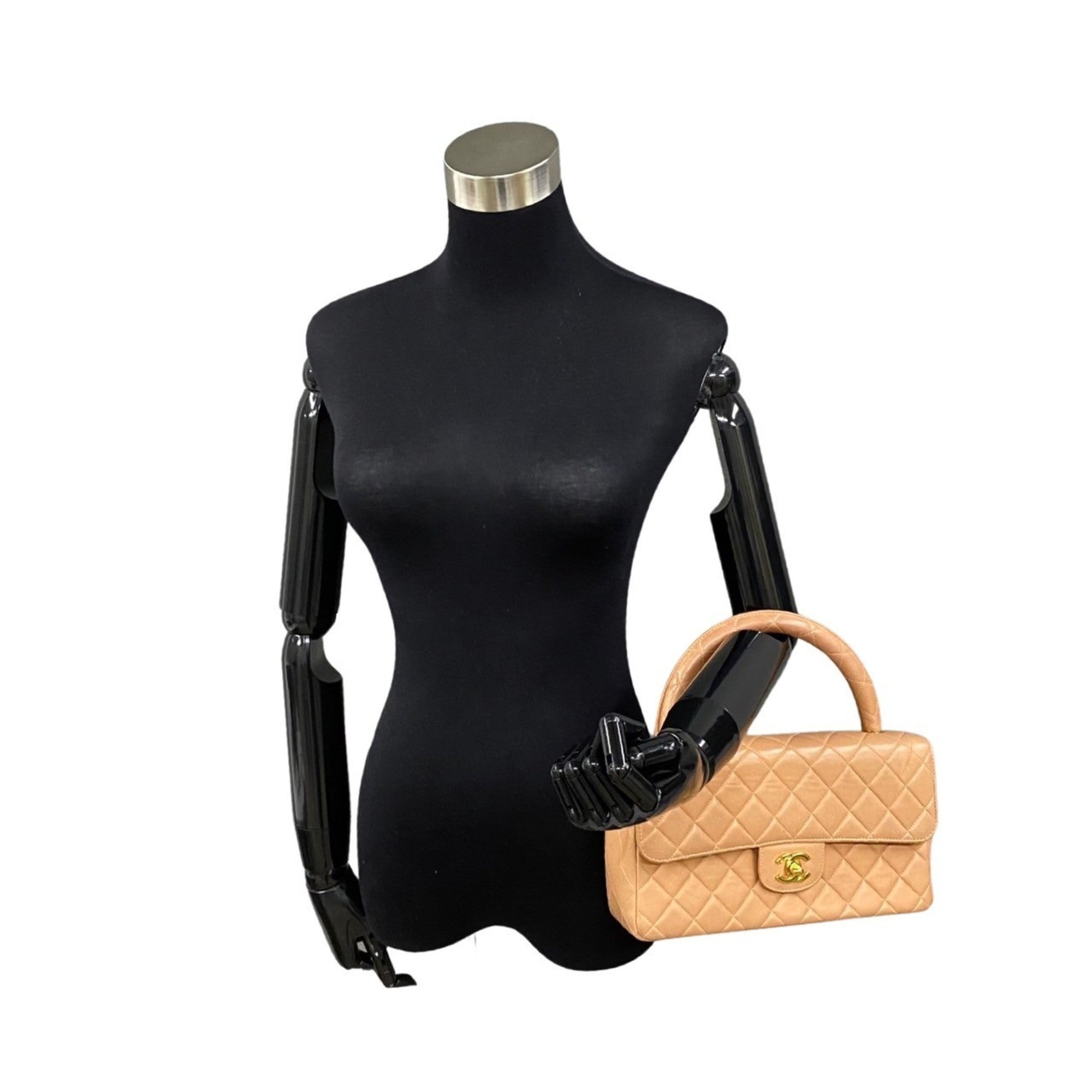 Chanel Pink Leather Handbag (Pre-Owned)