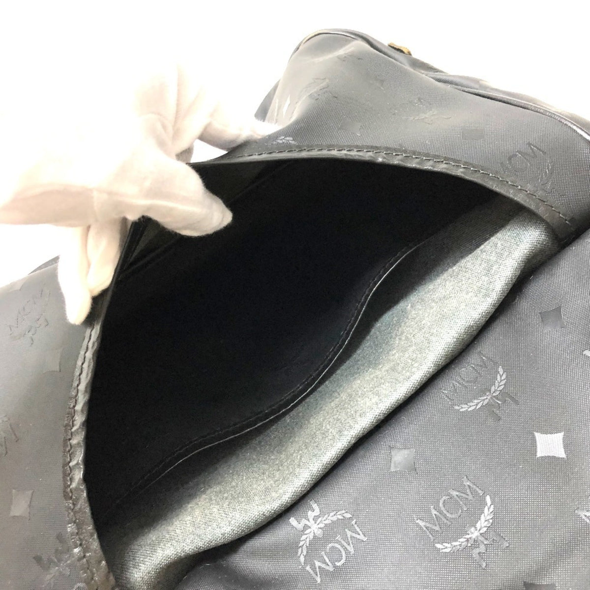 Mcm Black Pvc Leather Messenger Bag Shoulder Bag (Pre-Owned)