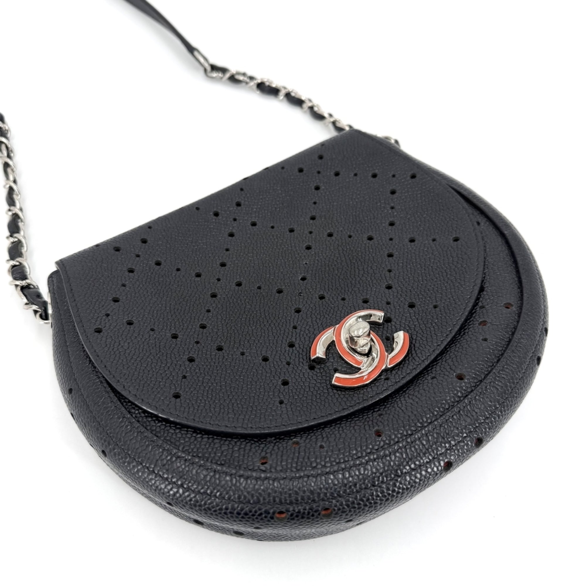 Chanel Black Orange White Leather Shoulder Bag (Pre-Owned)