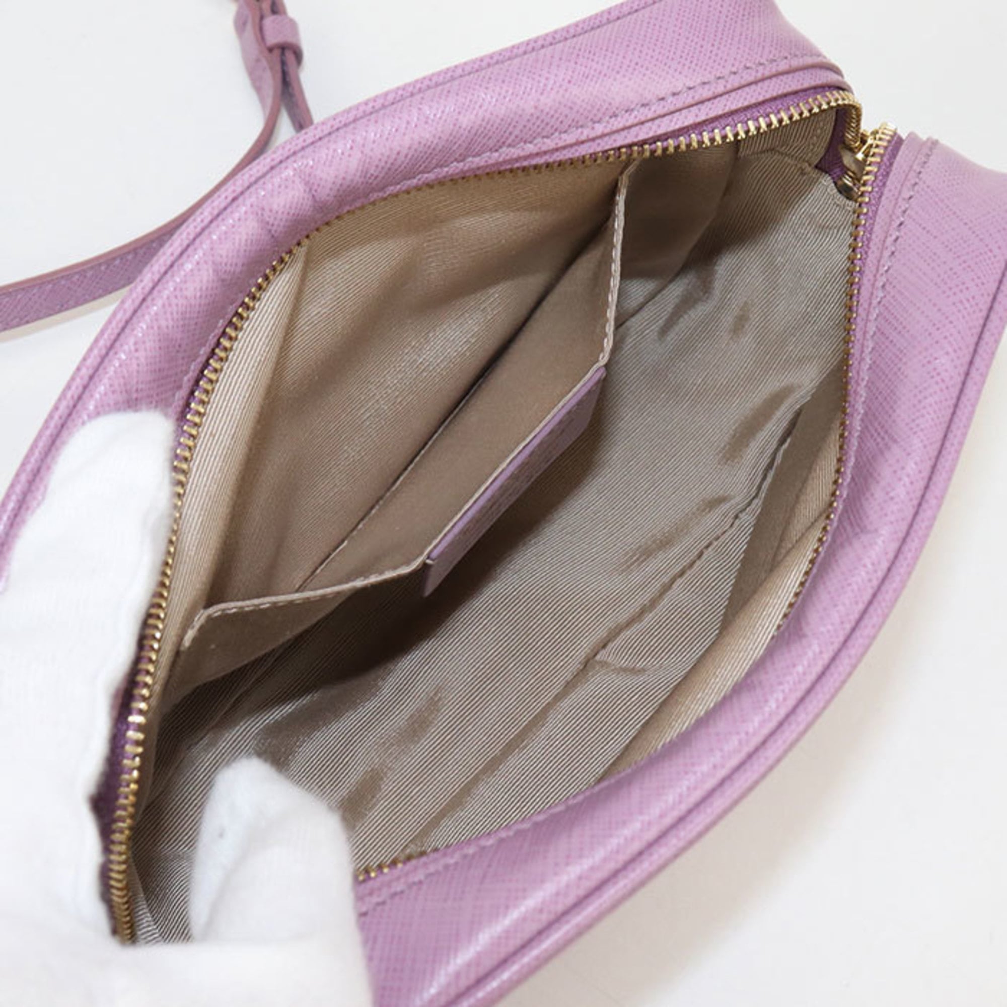 Salvatore Ferragamo Purple Leather Shoulder Bag (Pre-Owned)