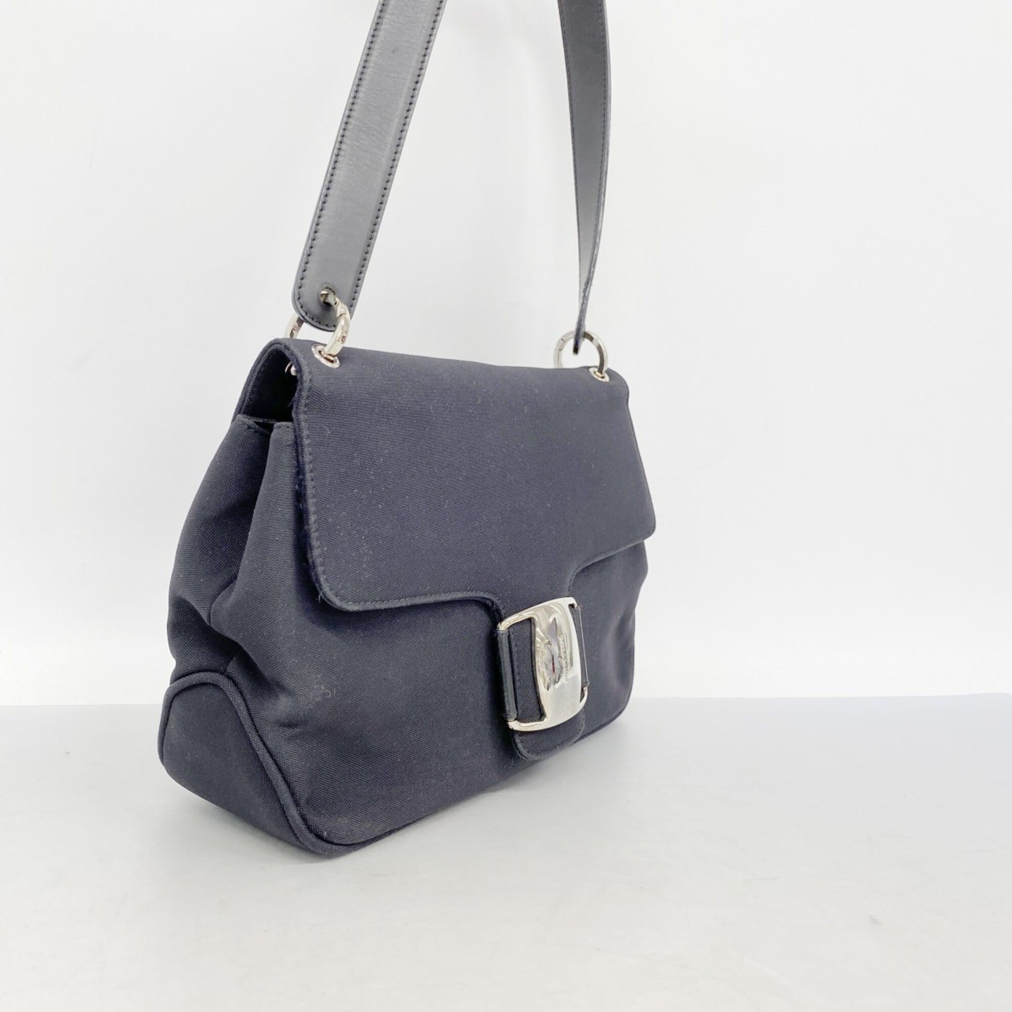 Salvatore Ferragamo Black Nylon Canvas Shoulder Bag (Pre-Owned)