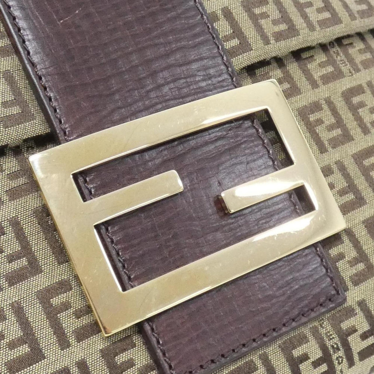 Fendi Beige Brown Canvas Shoulder Bag (Pre-Owned)
