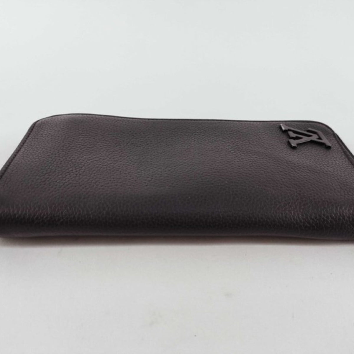 Louis Vuitton Black Leather Long Wallet (Bi-Fold) (Pre-Owned)
