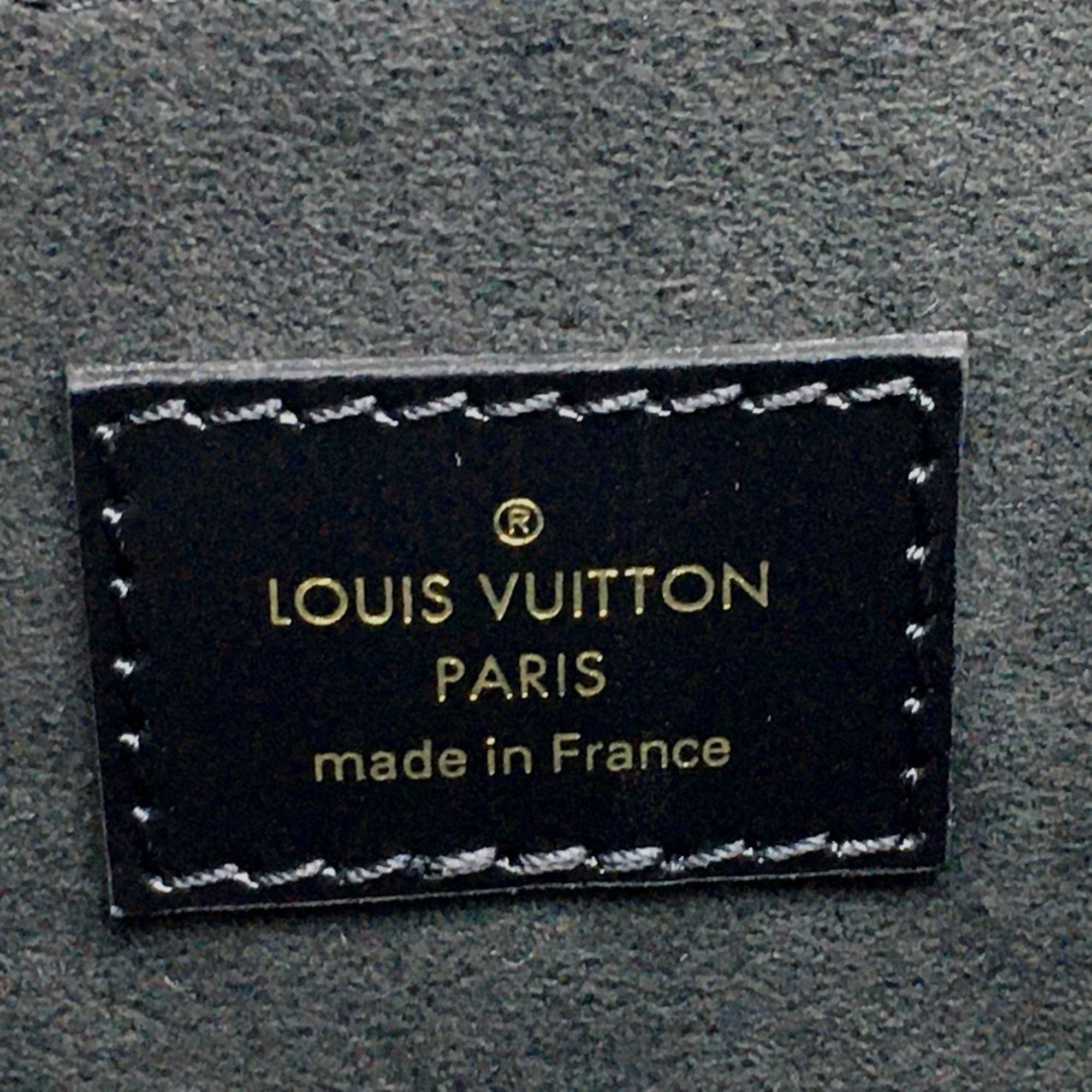 Louis Vuitton Black Noir Leather Shoulder Bag (Pre-Owned)
