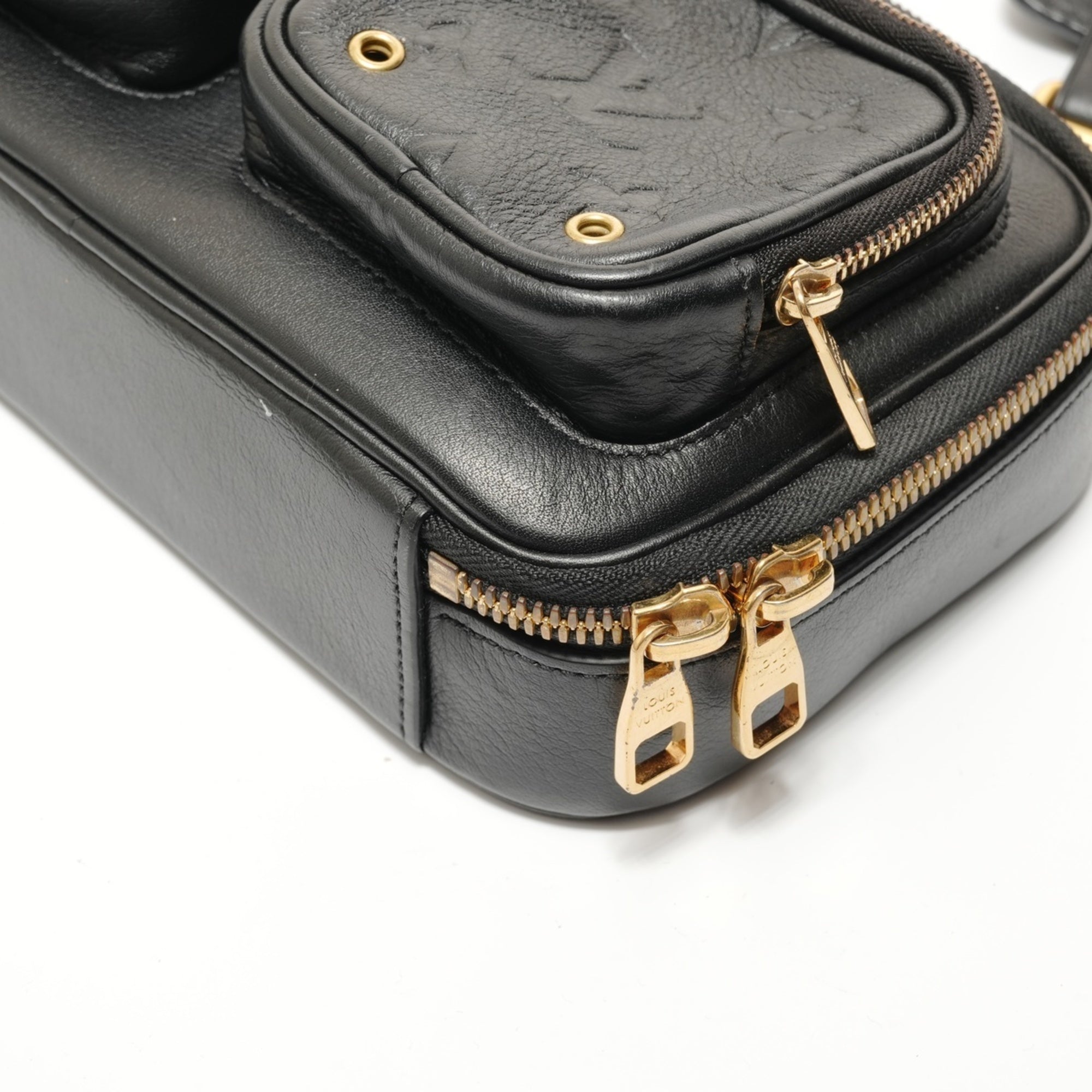 Louis Vuitton Black Shoulder Bag (Pre-Owned)