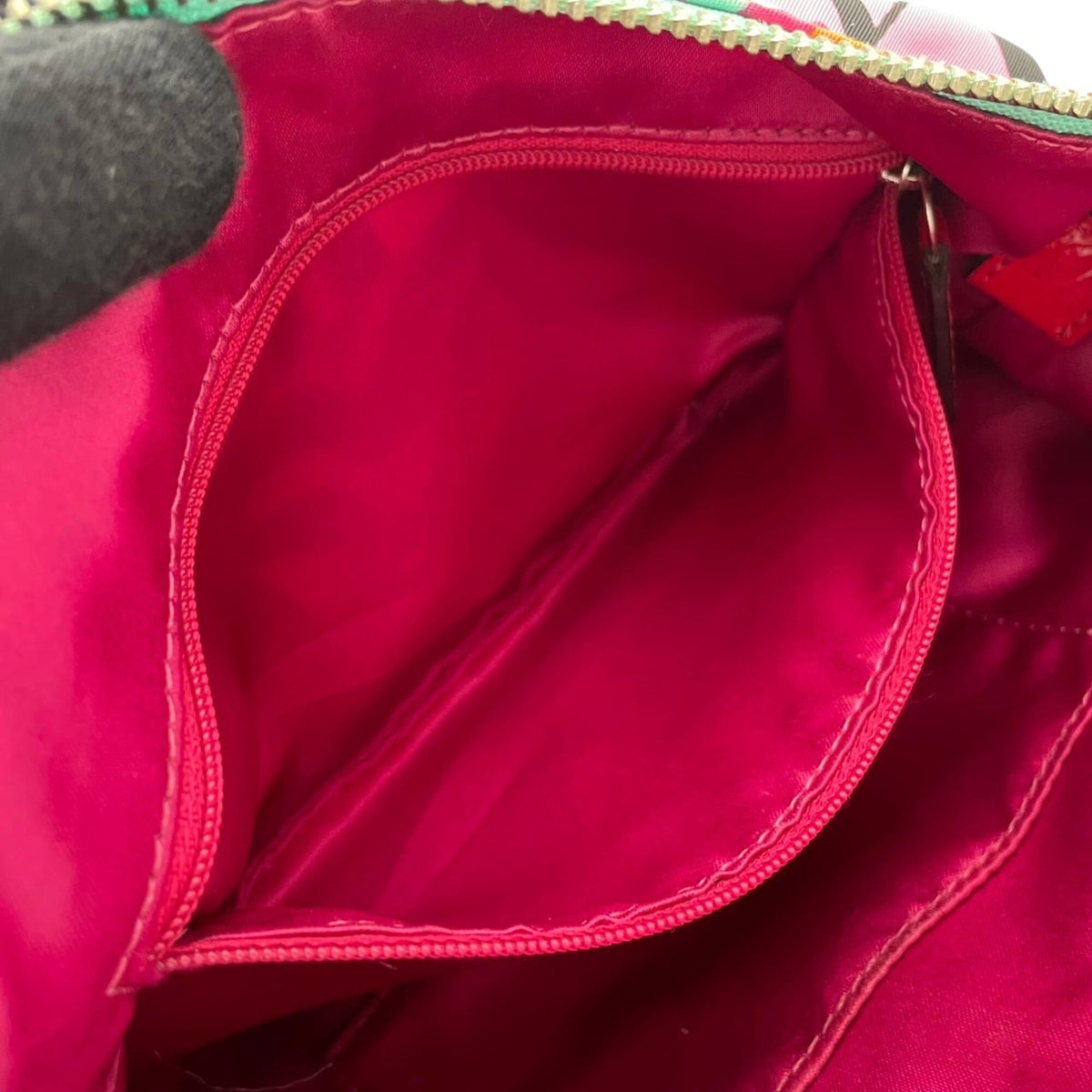 Coach Multi-Color Red Color Nylon Leather Shoulder Bag (Pre-Owned)