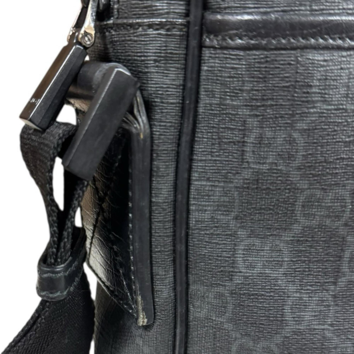 Gucci Gray Gg Supreme Shoulder Bag (Pre-Owned)