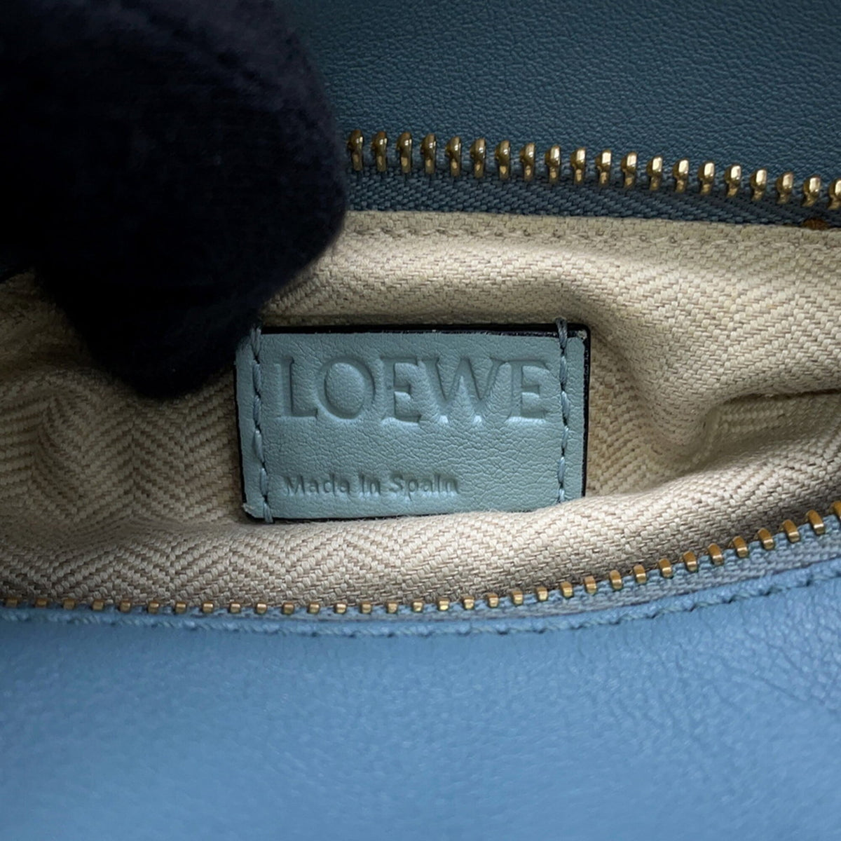 Loewe Light Blue Multi-Color Leather Handbag Shoulder Bag (Pre-Owned)