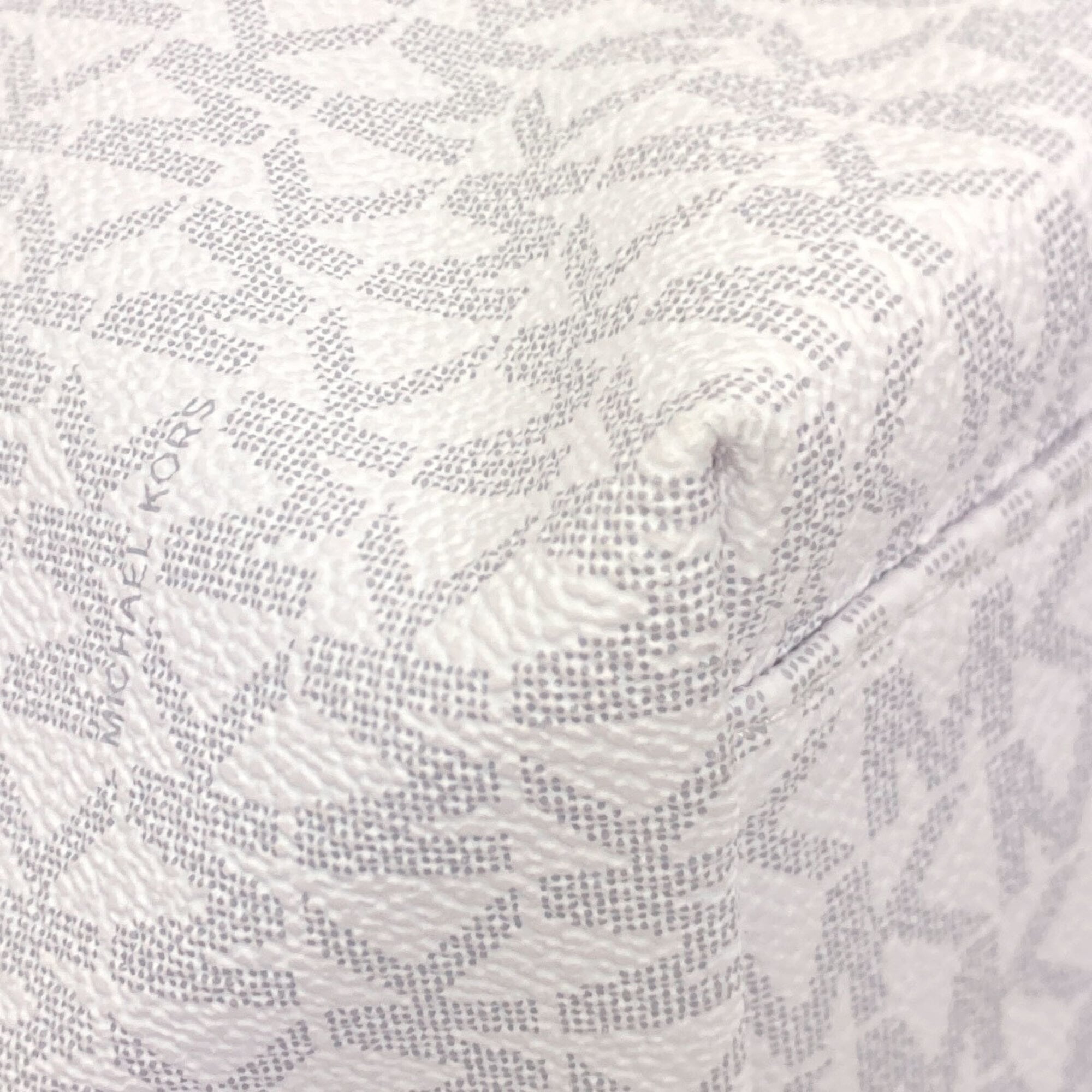 Michael Kors White Pvc Tote Bag (Pre-Owned)