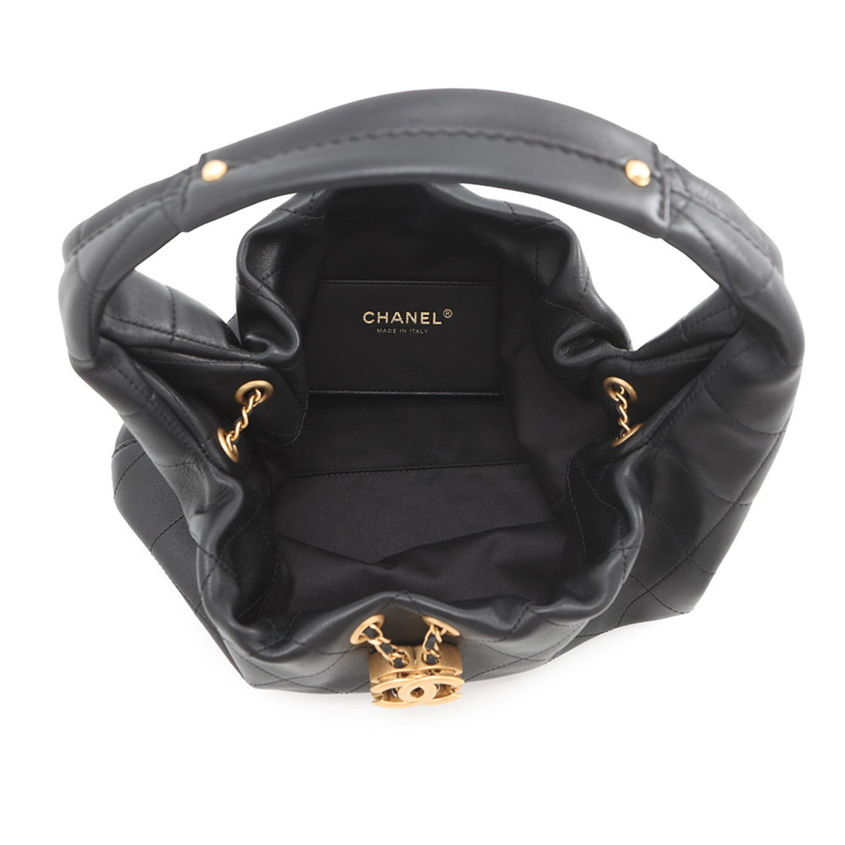 Chanel Matelasse Black Leather Handbag (Pre-Owned)