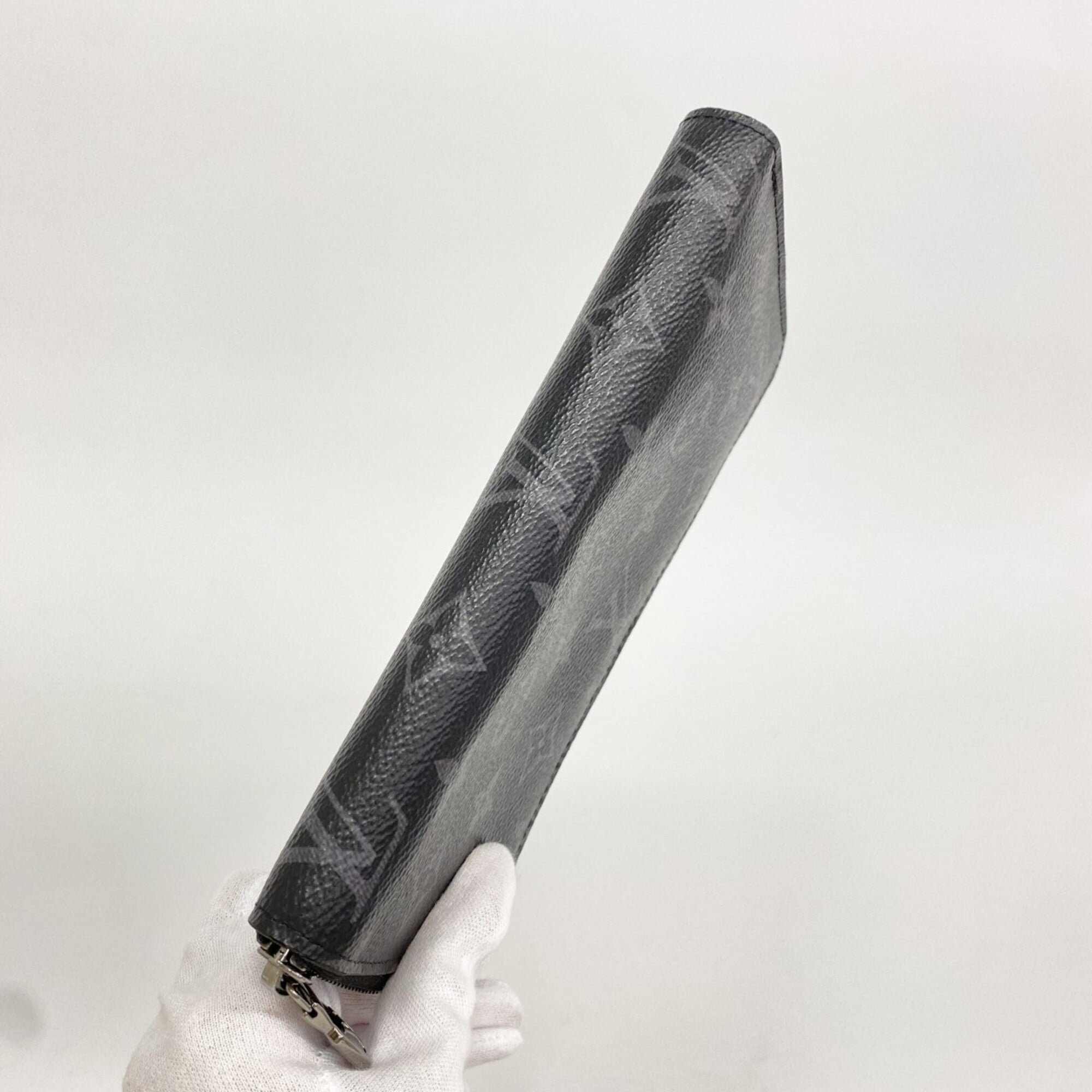 Louis Vuitton Black Long Wallet (Bi-Fold) (Pre-Owned)