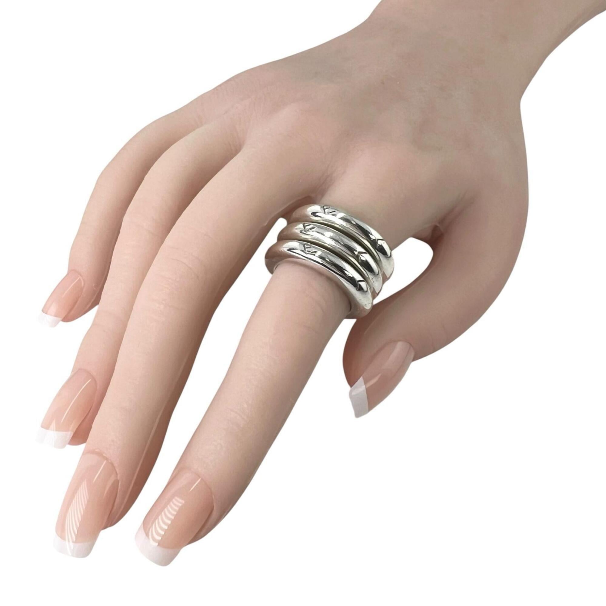 Chanel Silver Silver 925 Band Ring (Pre-Owned)