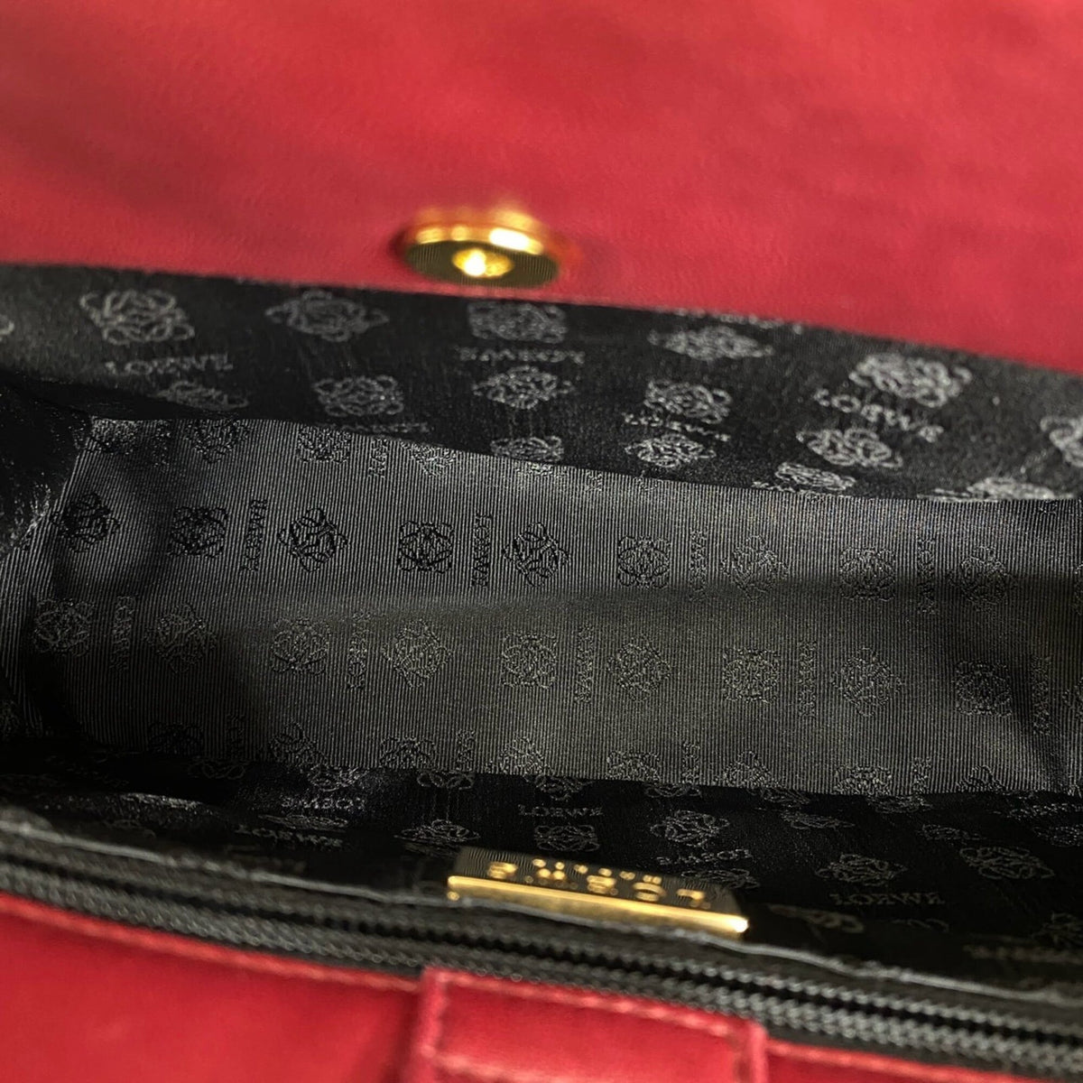 Loewe Red Color Wine Leather Handbag Tote Bag (Pre-Owned)