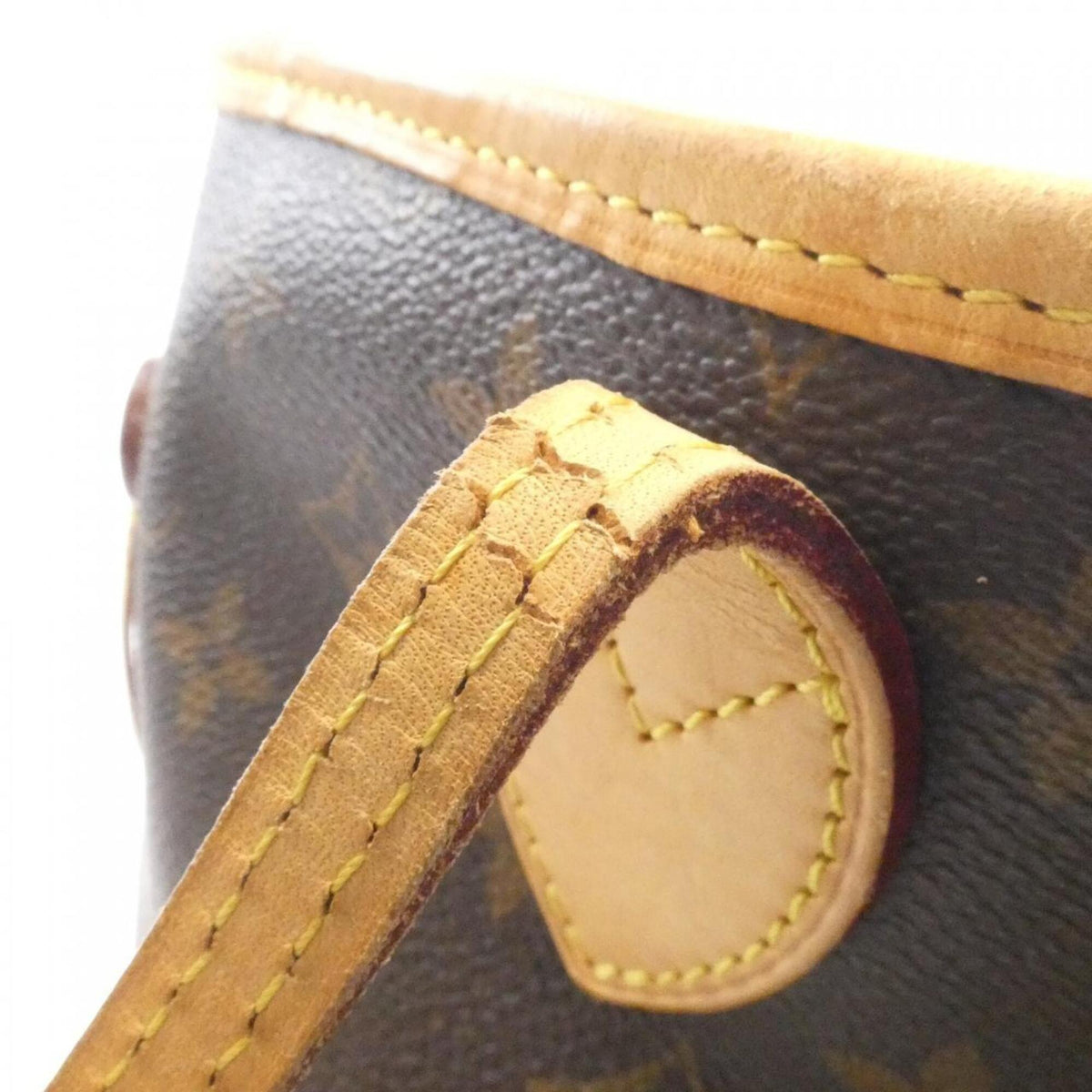 Louis Vuitton Marron Monogram Coated Canvas Handbag (Pre-Owned)