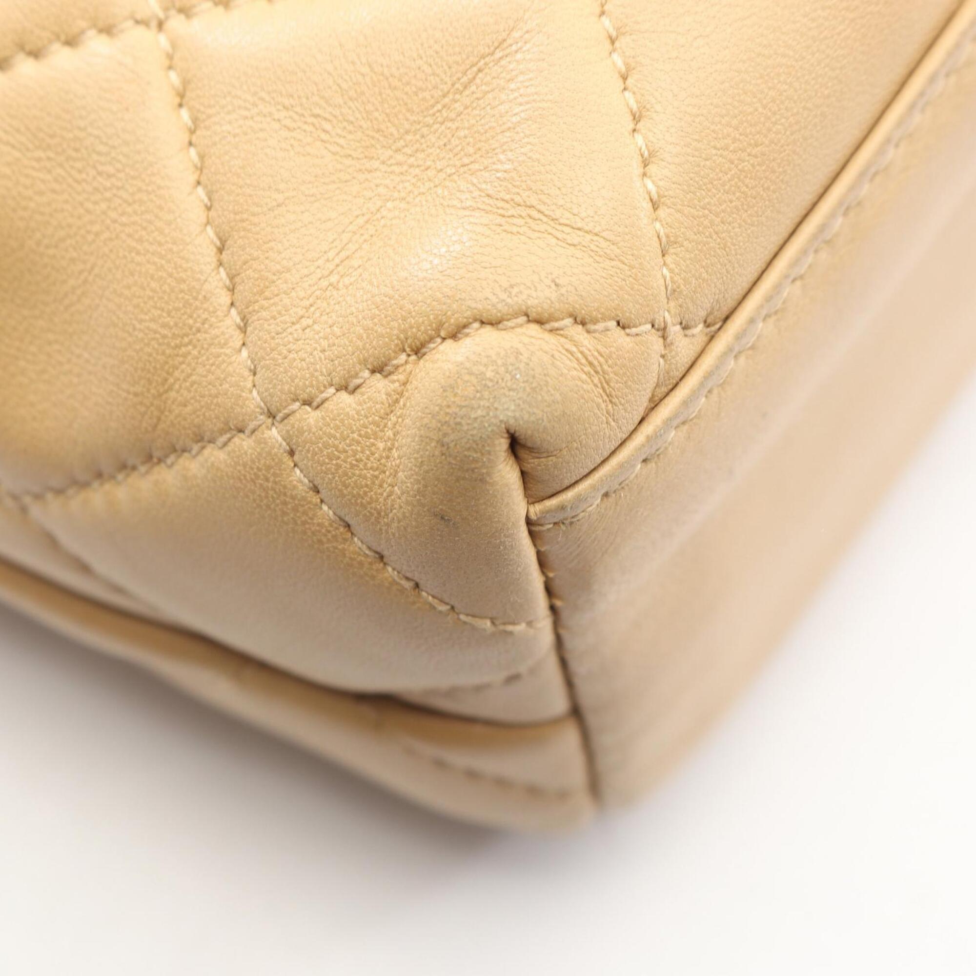 Chanel Beige Leather Handbag Shoulder Bag (Pre-Owned)