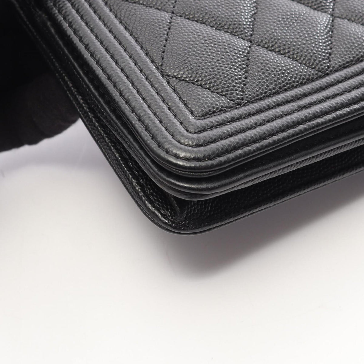 Chanel Black Grained Calfskin Handbag Shoulder Bag (Pre-Owned)
