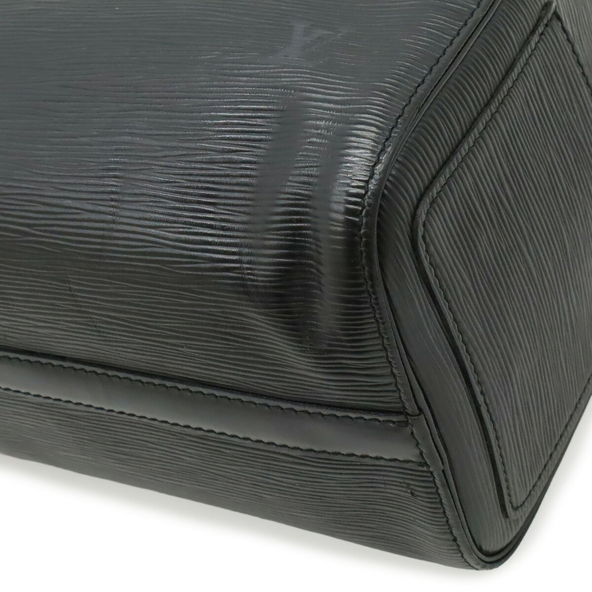 Louis Vuitton Black Noir Epi Leather Handbag (Pre-Owned)