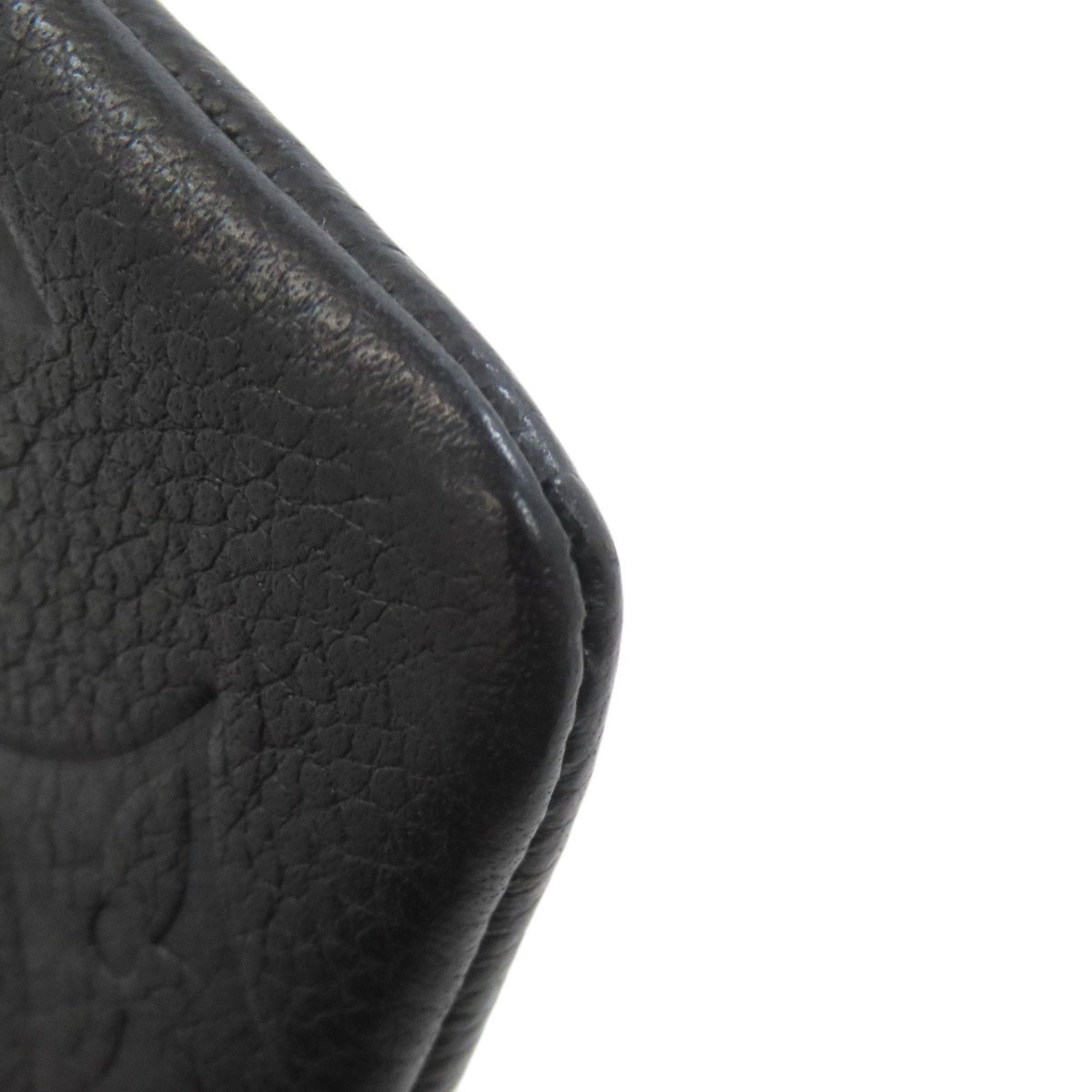 Louis Vuitton Black Pochette (Pre-Owned)