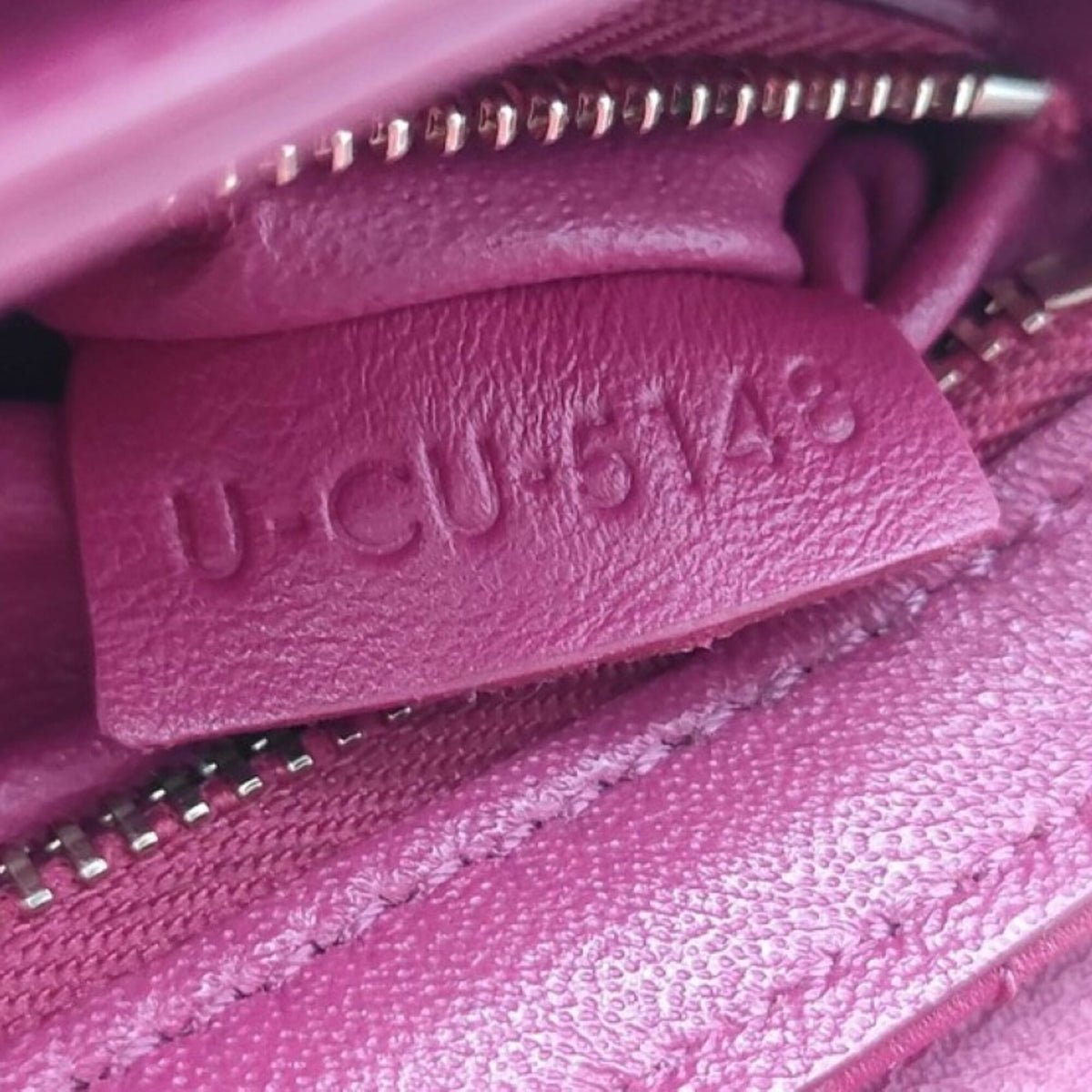 Celine Pink Leather Shoulder Bag (Pre-Owned)