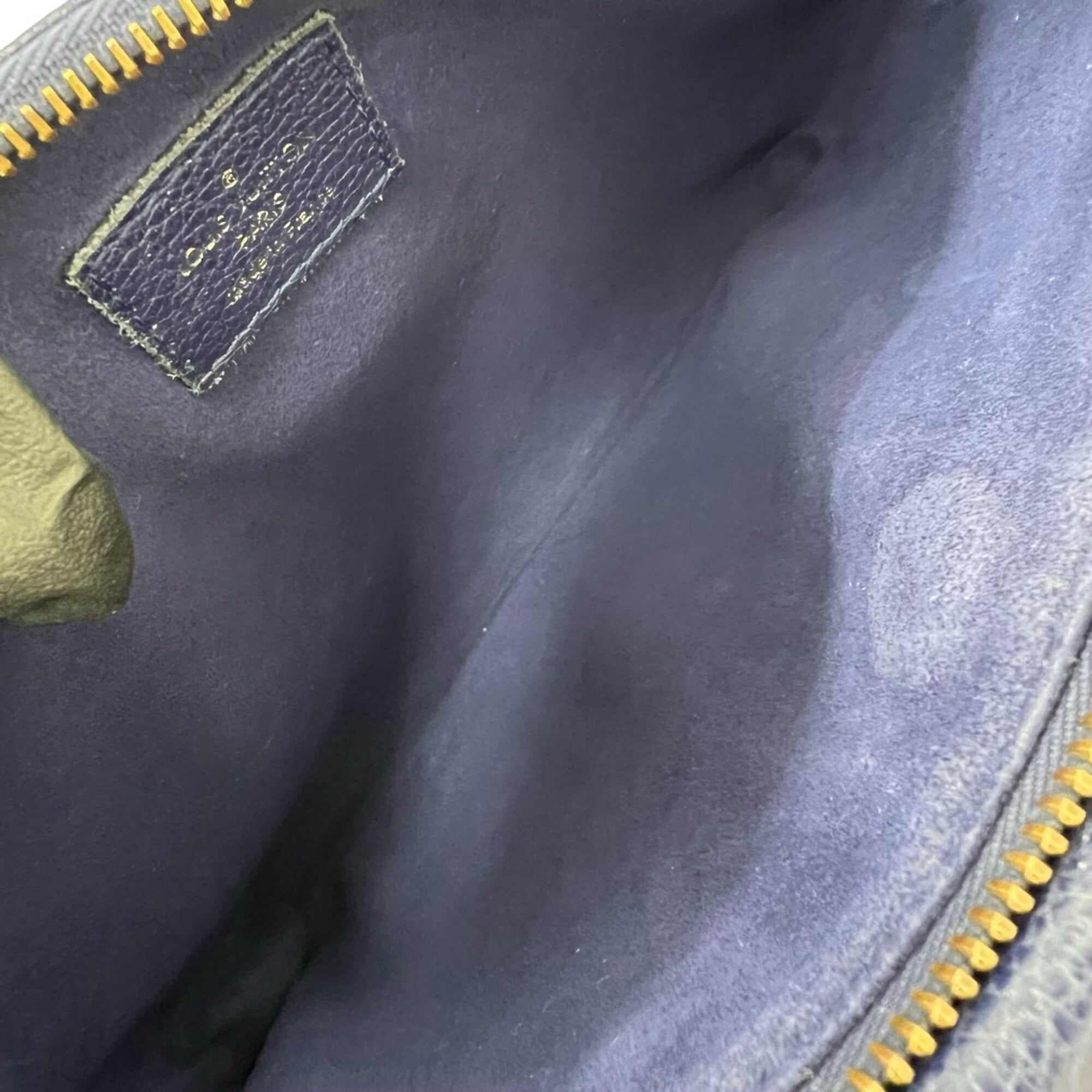 Louis Vuitton Blue Leather Pochette Shoulder Bag (Pre-Owned)