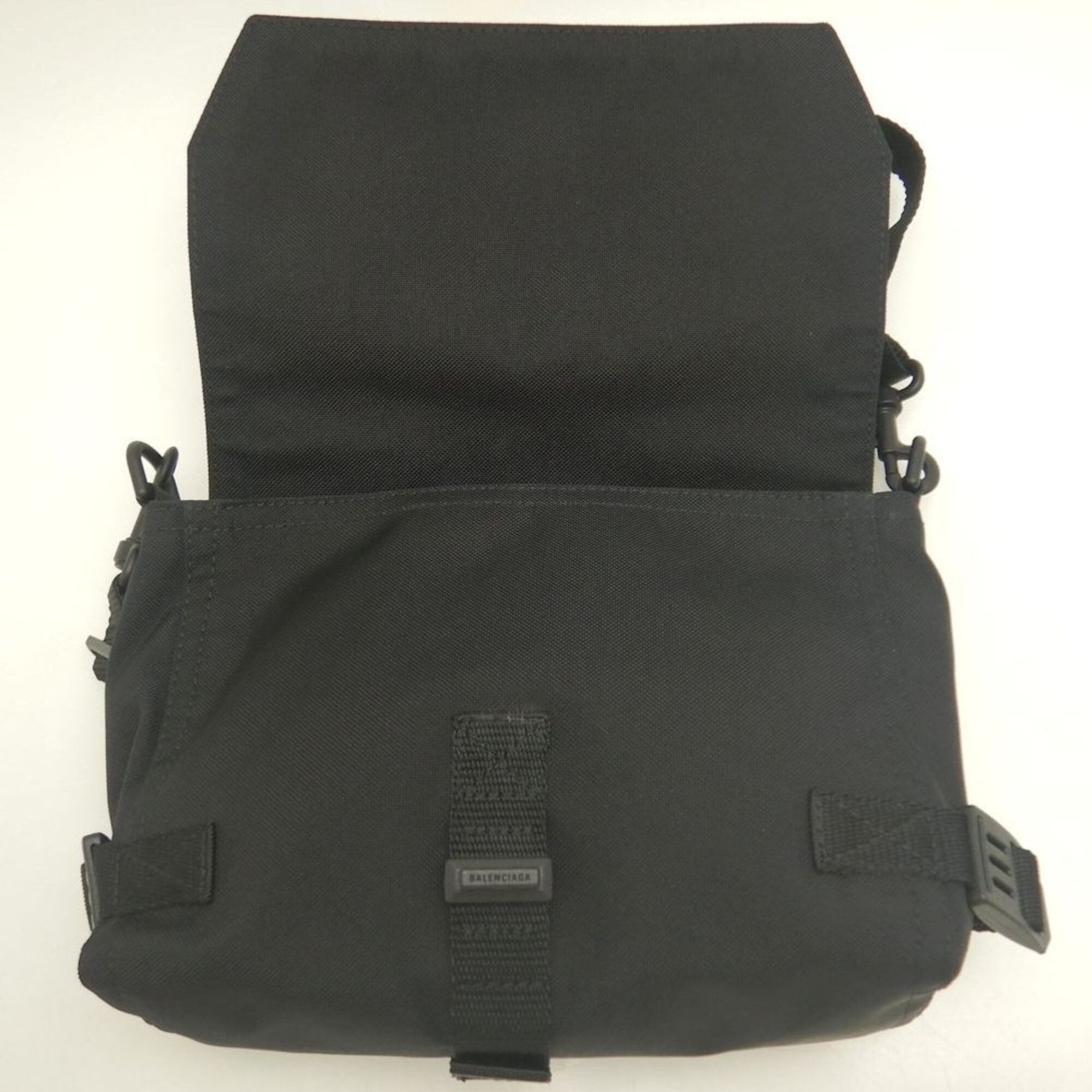 Balenciaga Black Polyester Messenger Bag Shoulder Bag (Pre-Owned)