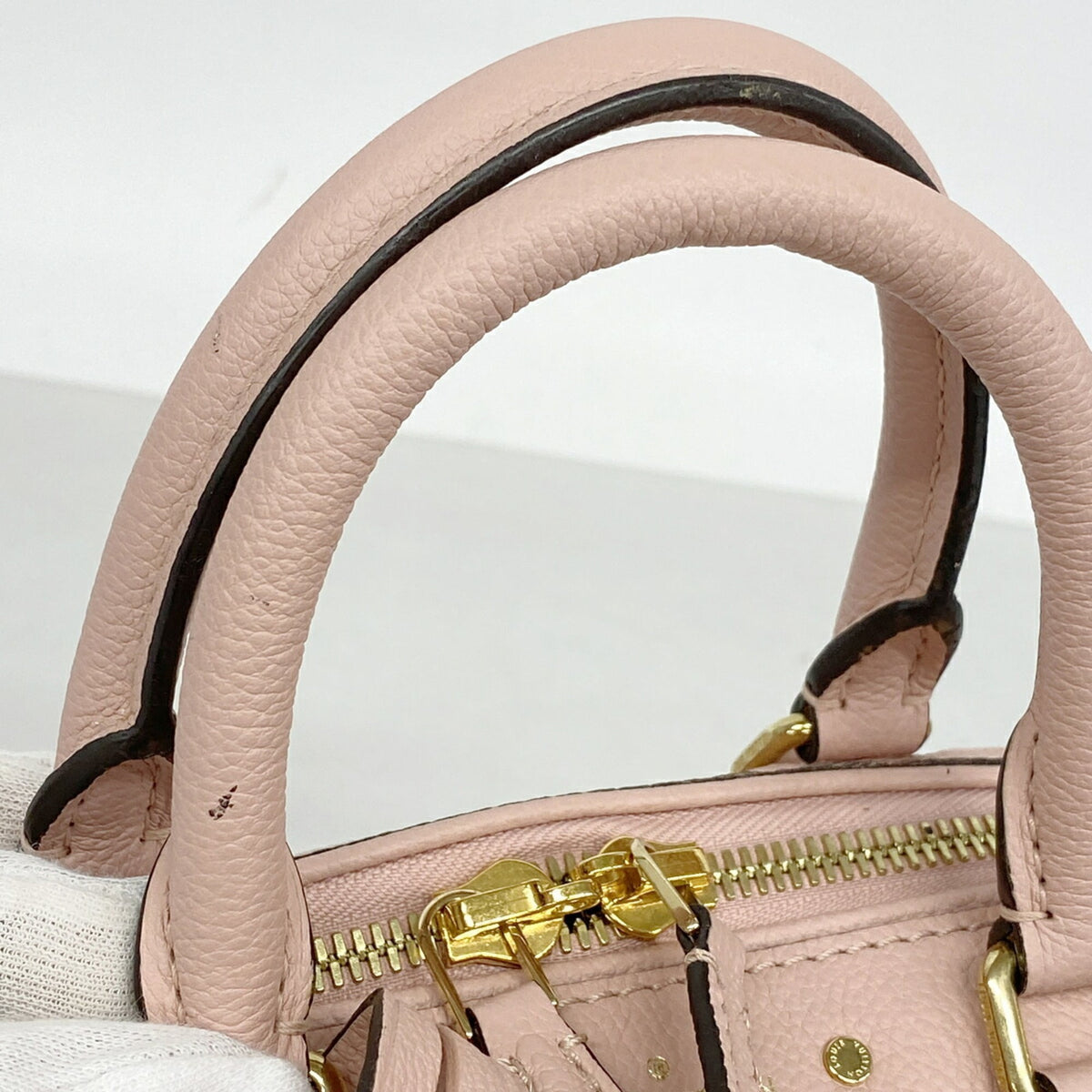 Louis Vuitton Rose Poudre Handbag (Pre-Owned)
