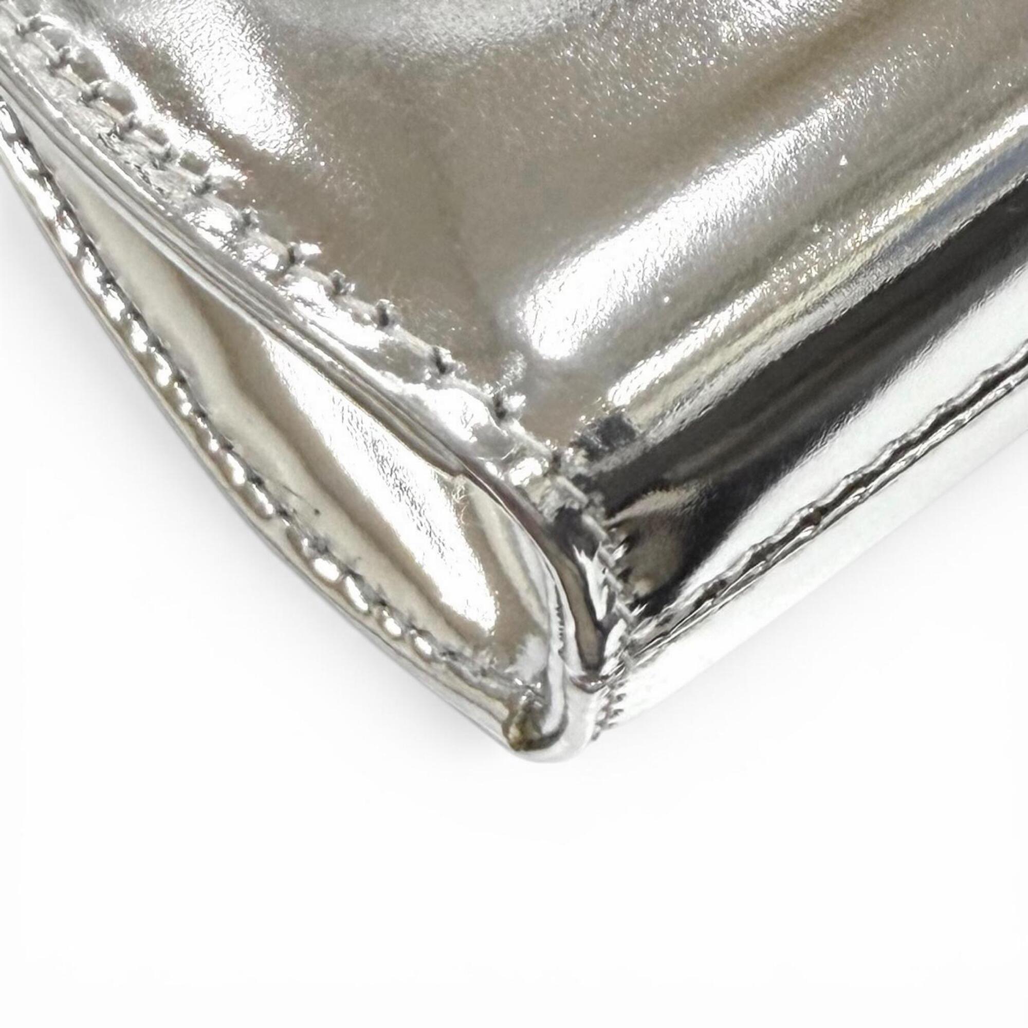 Salvatore Ferragamo Silver Leather Pouch Shoulder Bag (Pre-Owned)