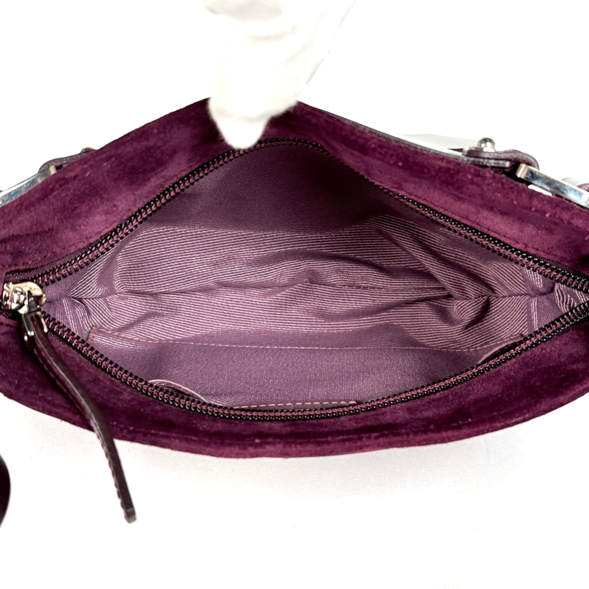 Salvatore Ferragamo Gancini Purple Suede Leather Shoulder Bag (Pre-Owned)