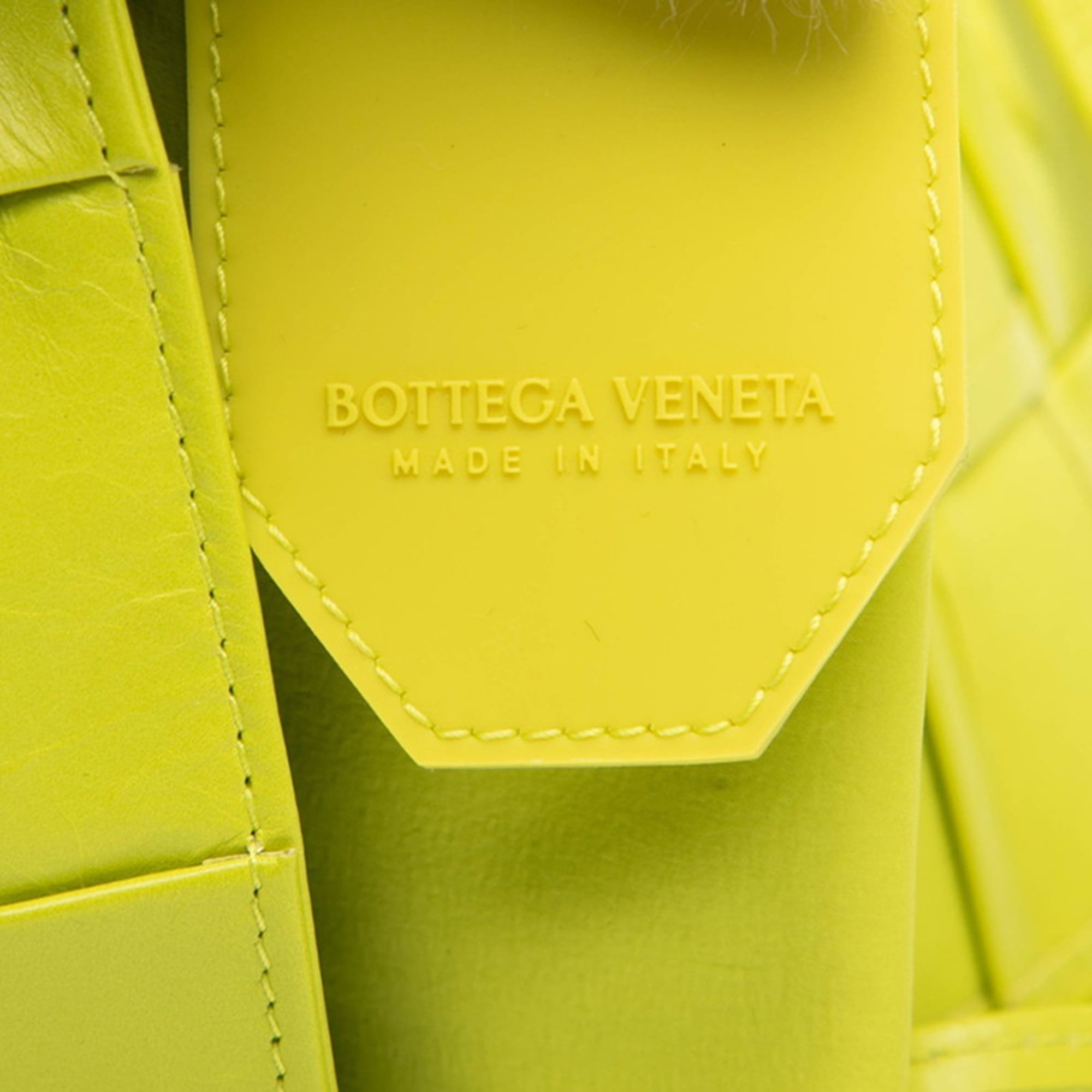 Bottega Veneta Light Green Leather Shoulder Bag (Pre-Owned)