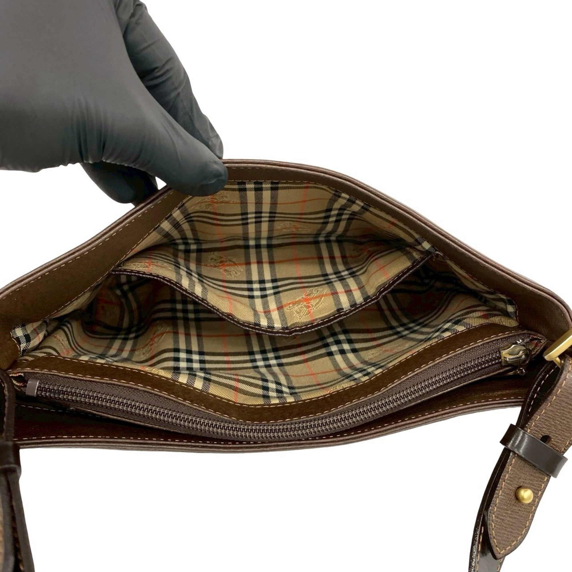Burberry Brown Leather Shoulder Bag (Pre-Owned)