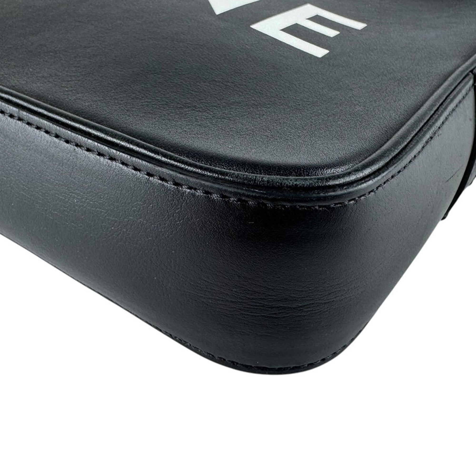 Celine Black Leather Messenger Bag (Pre-Owned)