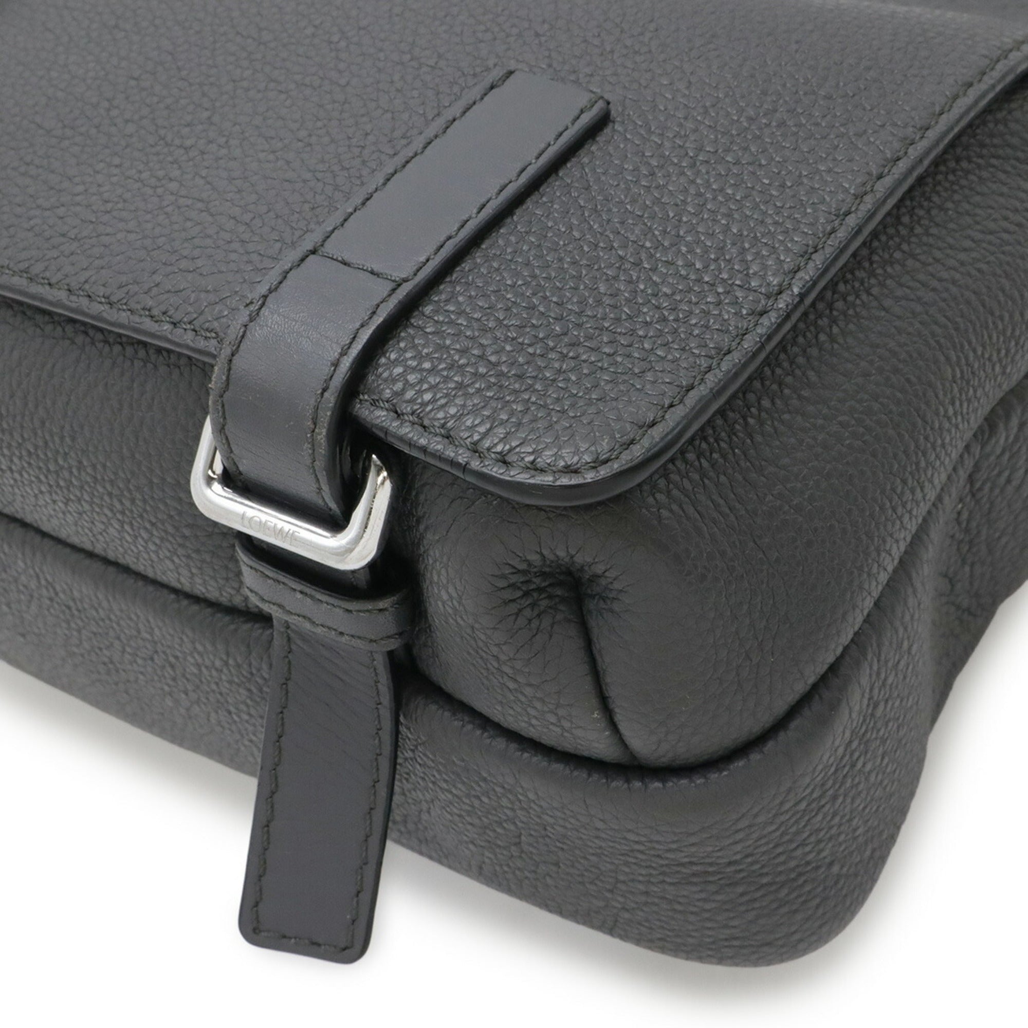 Loewe Gray Leather Messenger Bag Shoulder Bag (Pre-Owned)