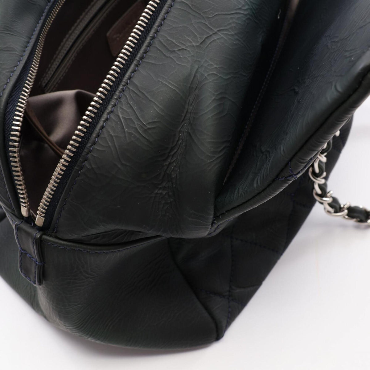 Chanel Matelasse Black Leather Handbag Tote Bag (Pre-Owned)