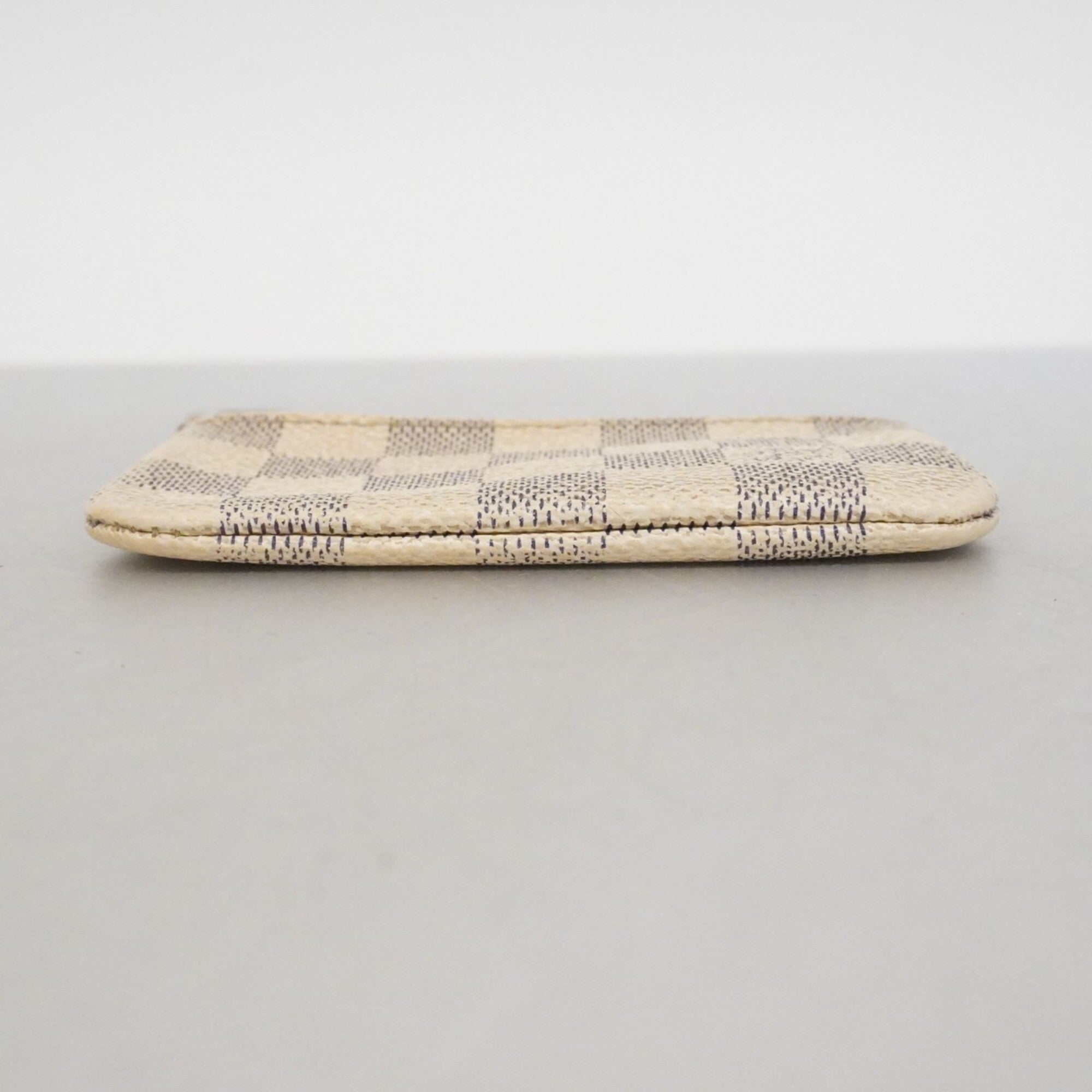 Louis Vuitton White Coin Purse/Coin Case (Pre-Owned)