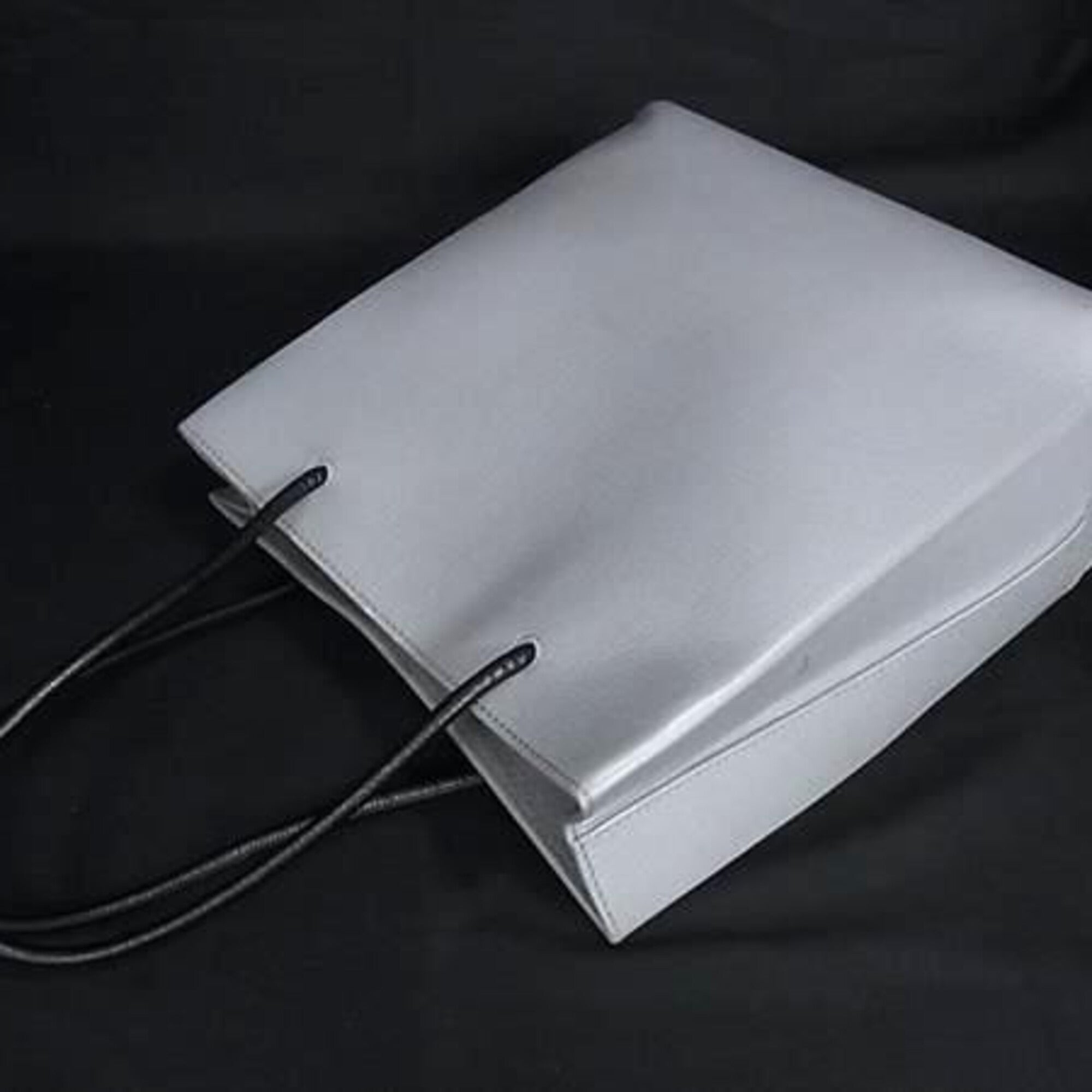 Balenciaga Gray Leather Handbag (Pre-Owned)