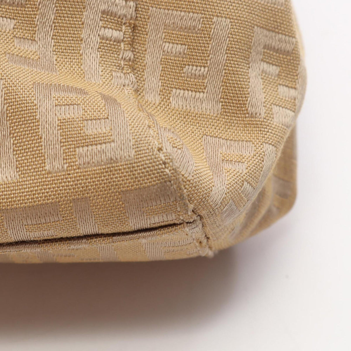 Fendi Beige Canvas Leather Handbag (Pre-Owned)