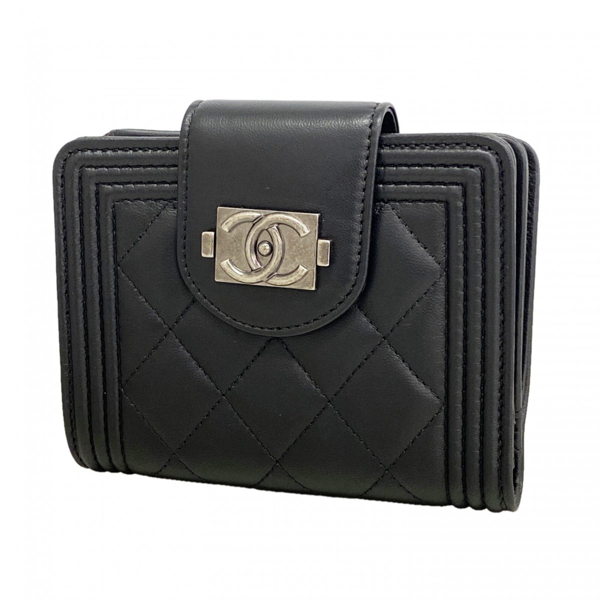 Chanel Black Leather Wallet (Bi-Fold) (Pre-Owned)