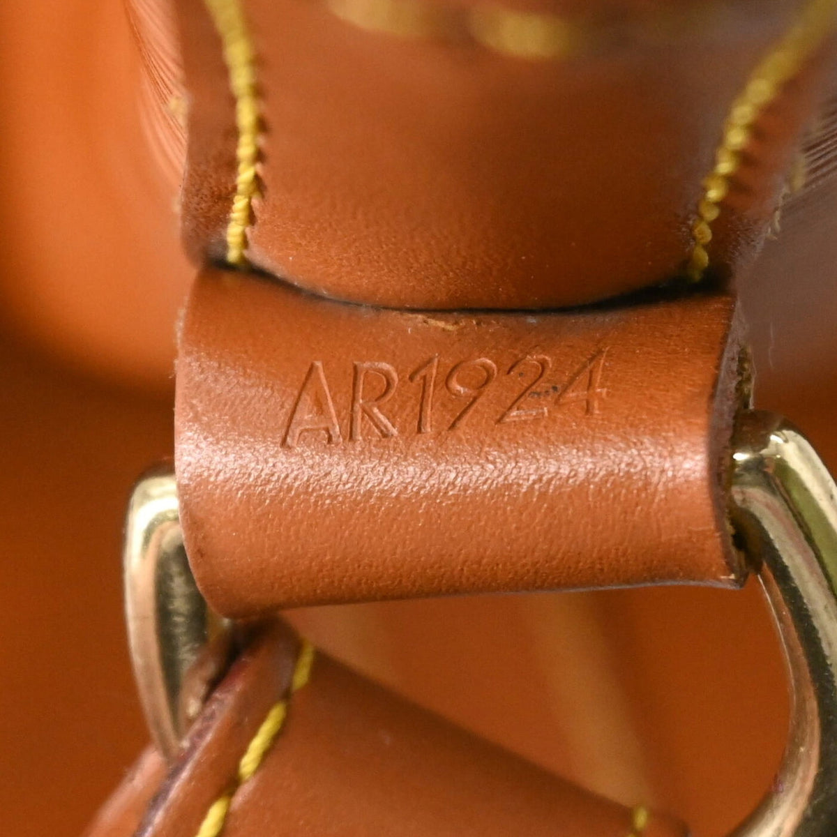 Louis Vuitton Brown Epi Leather Shoulder Bag (Pre-Owned)