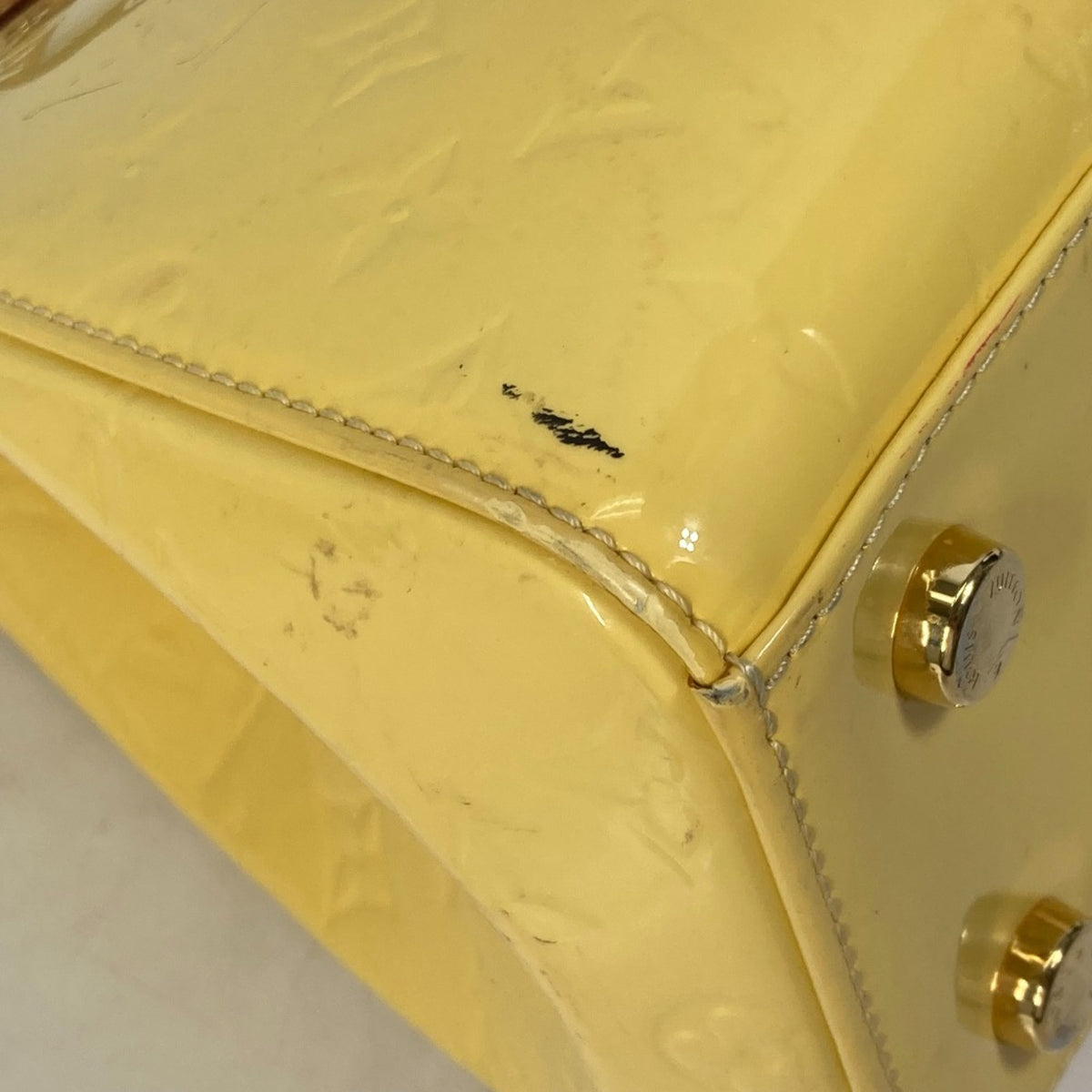Louis Vuitton Yellow Other Handbag (Pre-Owned)