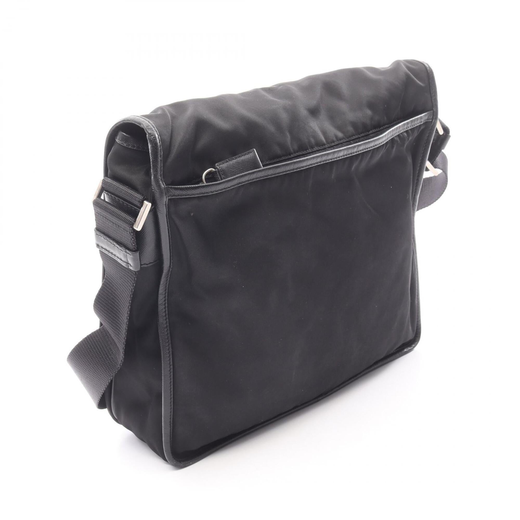 Prada Black Nylon Saffiano Triangle Messenger Bag Shoulder Bag (Pre-Owned)