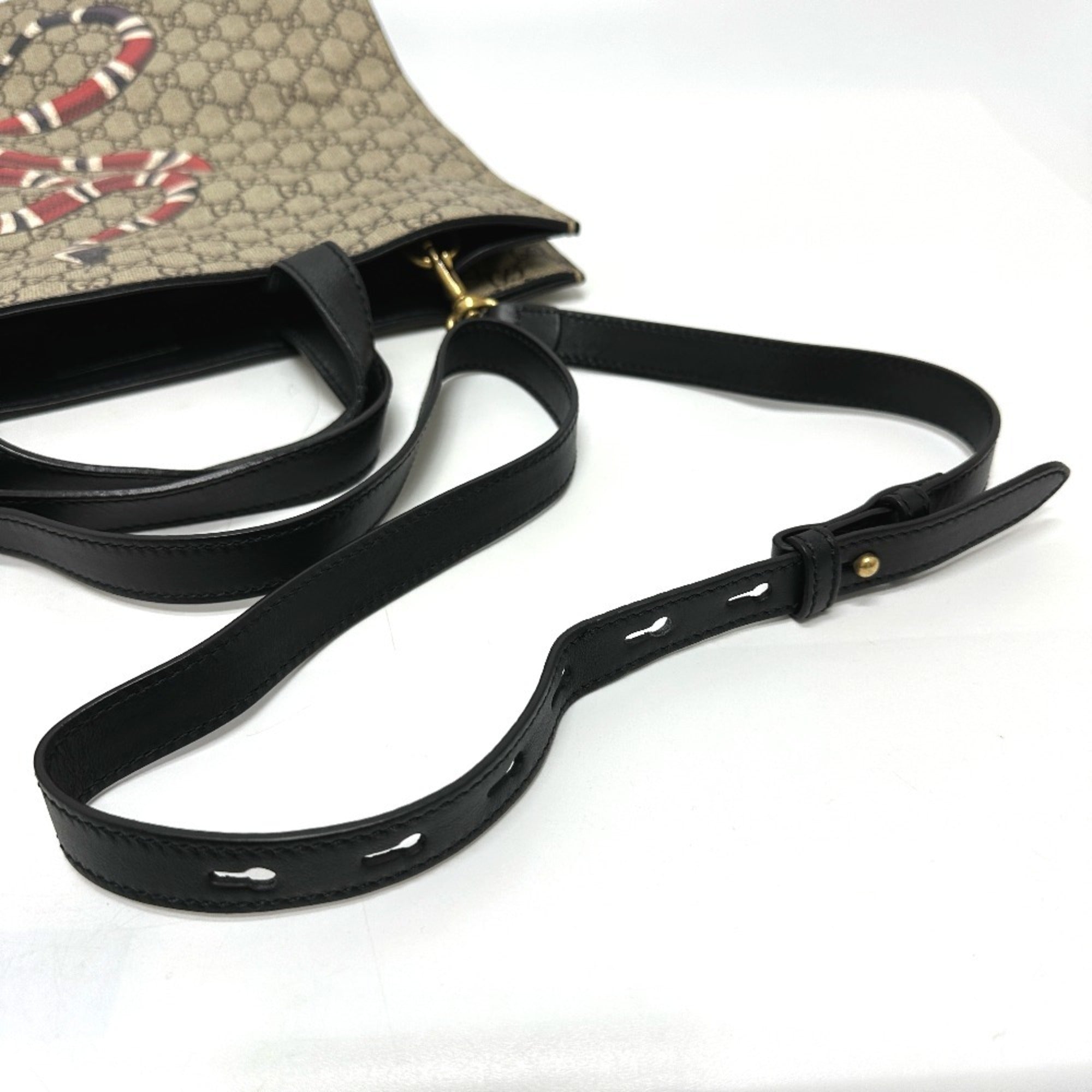 Gucci Beige Gg Supreme Handbag Shoulder Bag (Pre-Owned)