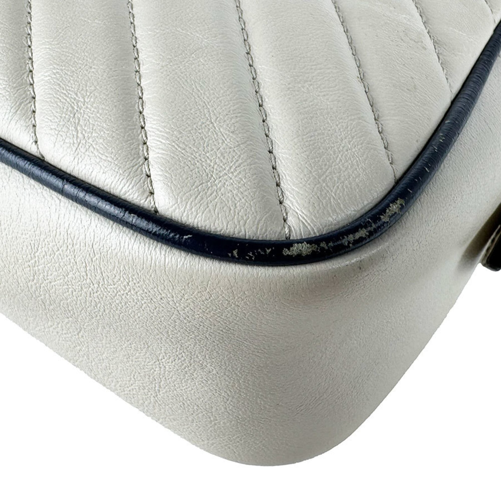 Gucci Ivory Navy Leather Shoulder Bag (Pre-Owned)