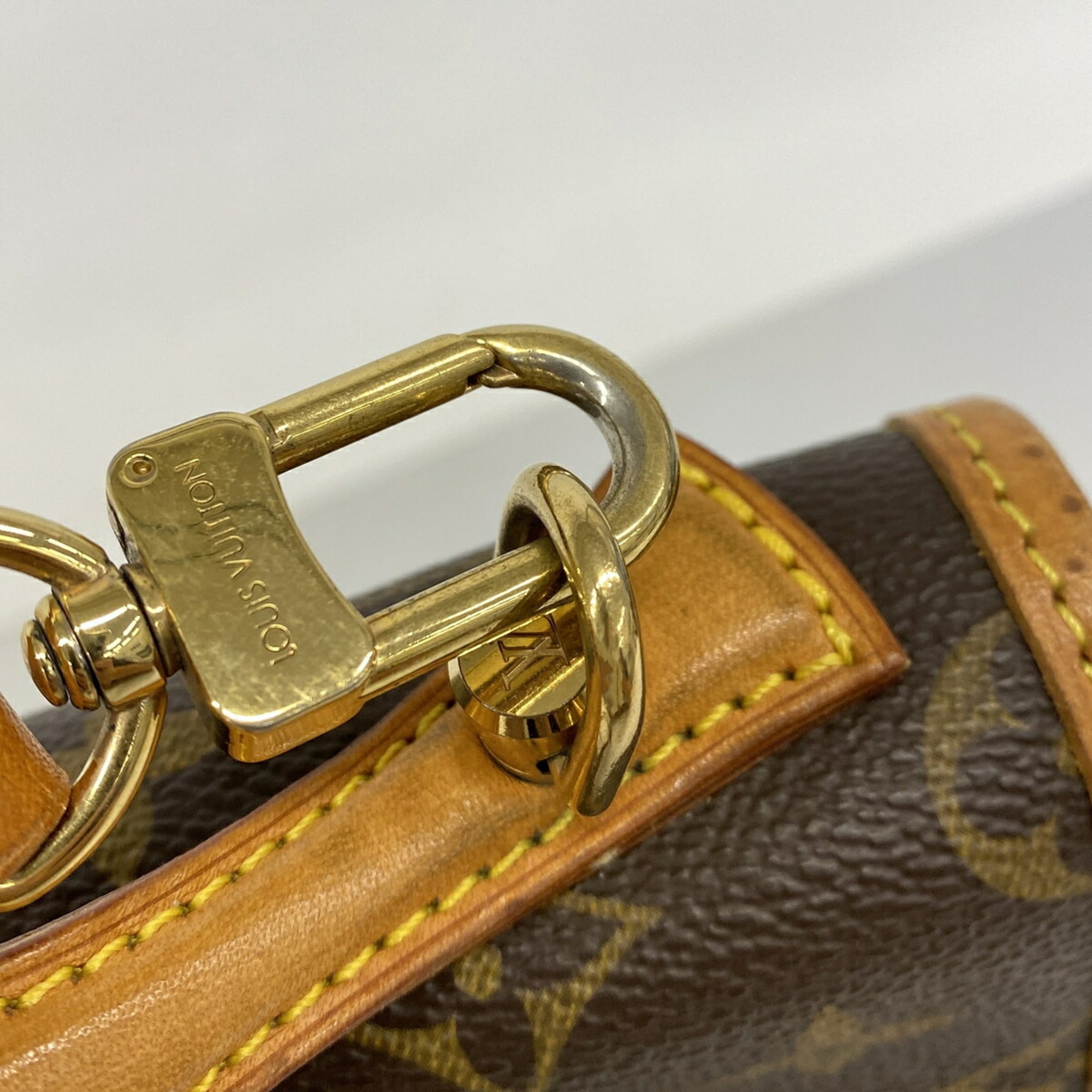 Louis Vuitton Brown Handbag (Pre-Owned)