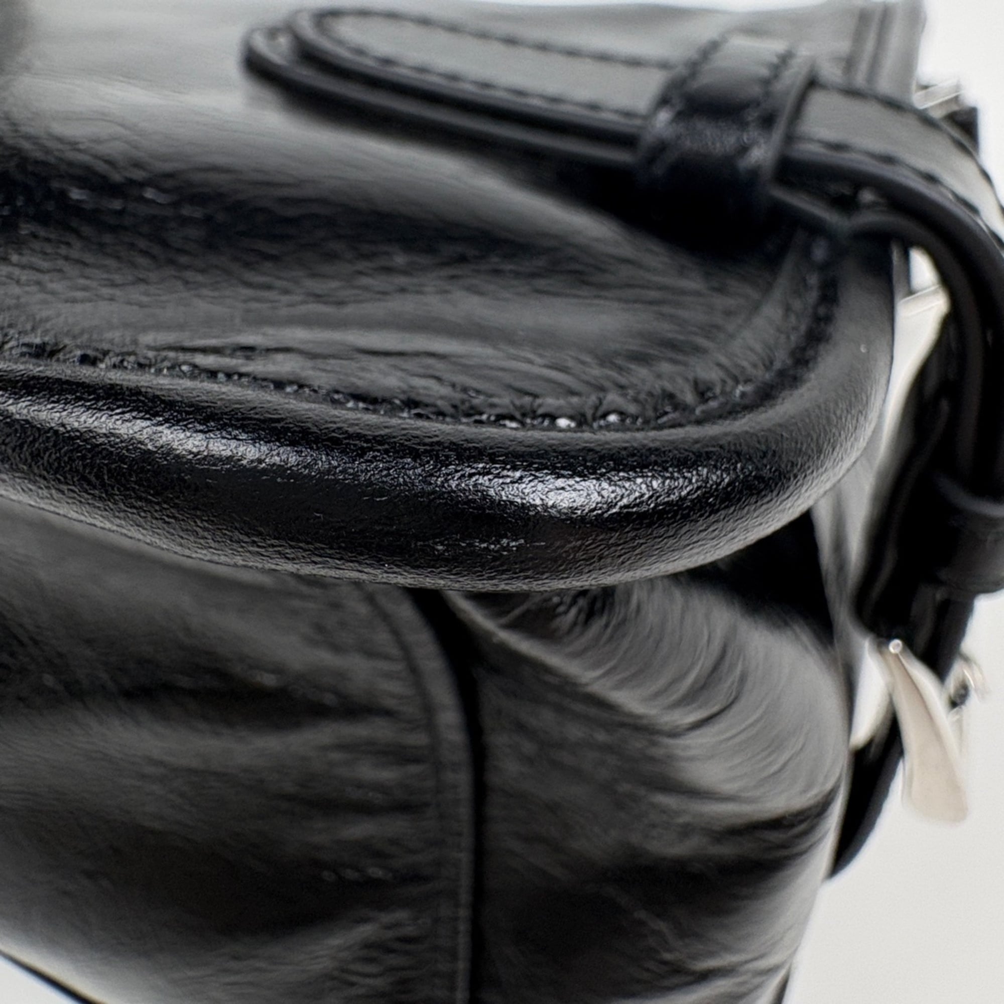 Prada Black Leather Shoulder Bag (Pre-Owned)