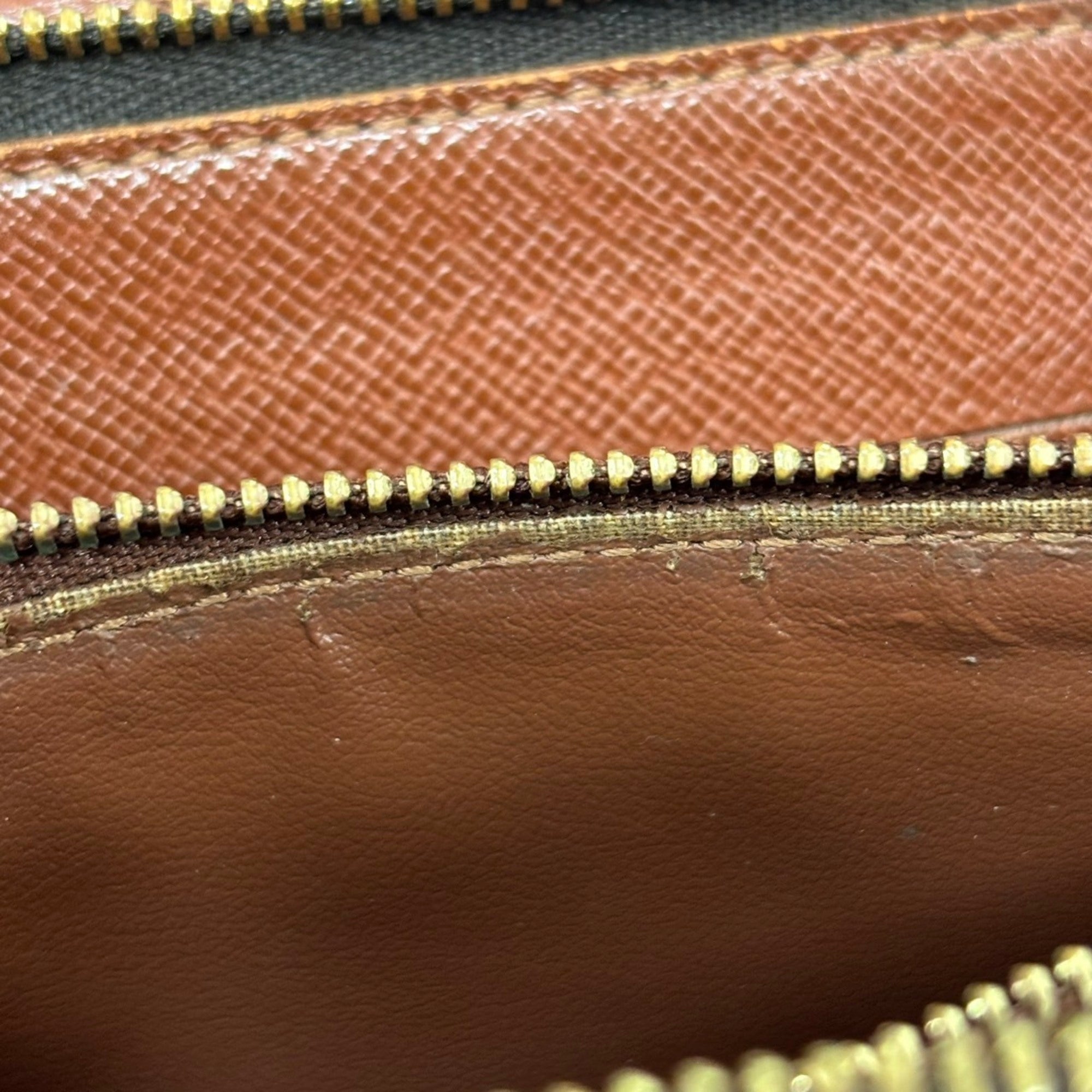 Louis Vuitton Brown Monogram Monogram Long Wallet (Bi-Fold) (Pre-Owned)