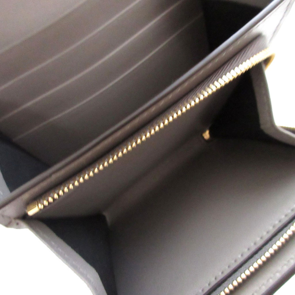 Gucci Gray Leather Wallet (Bi-Fold) (Pre-Owned)