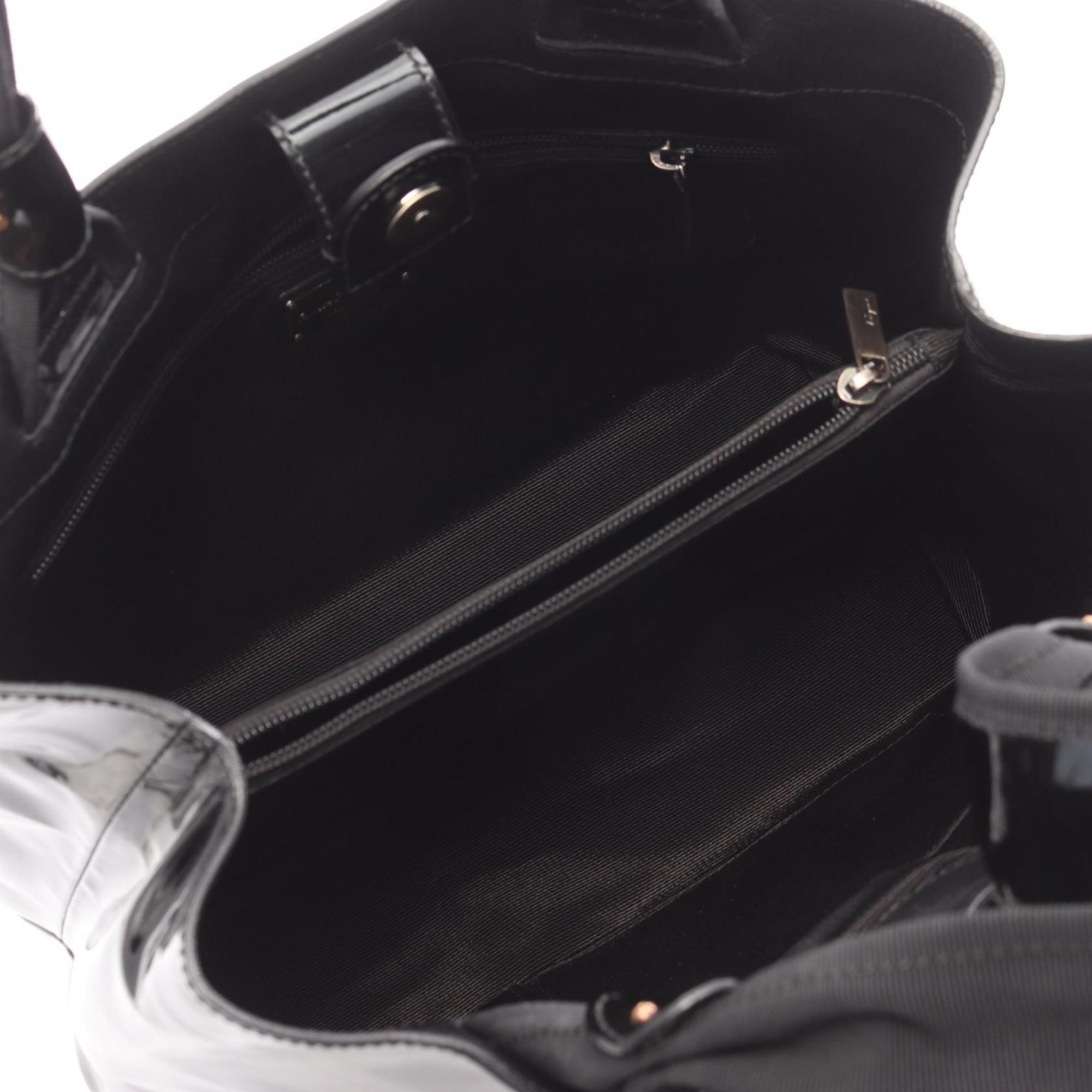 Salvatore Ferragamo Black Patent Leather Handbag Tote Bag (Pre-Owned)