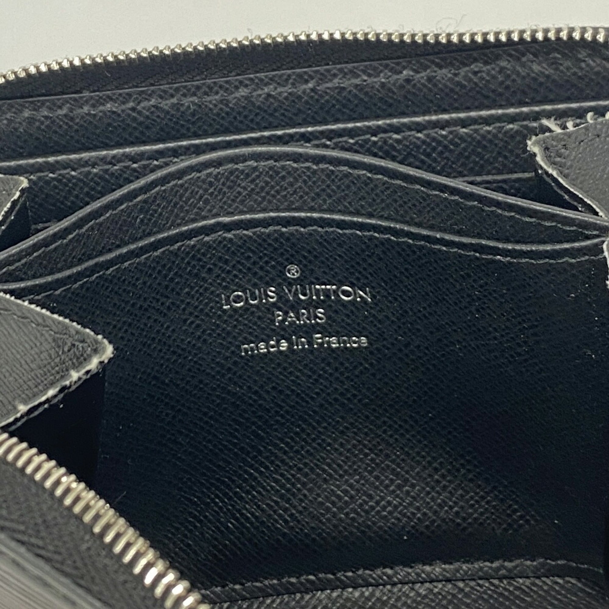 Louis Vuitton Noir Coin Purse/Coin Case (Pre-Owned)